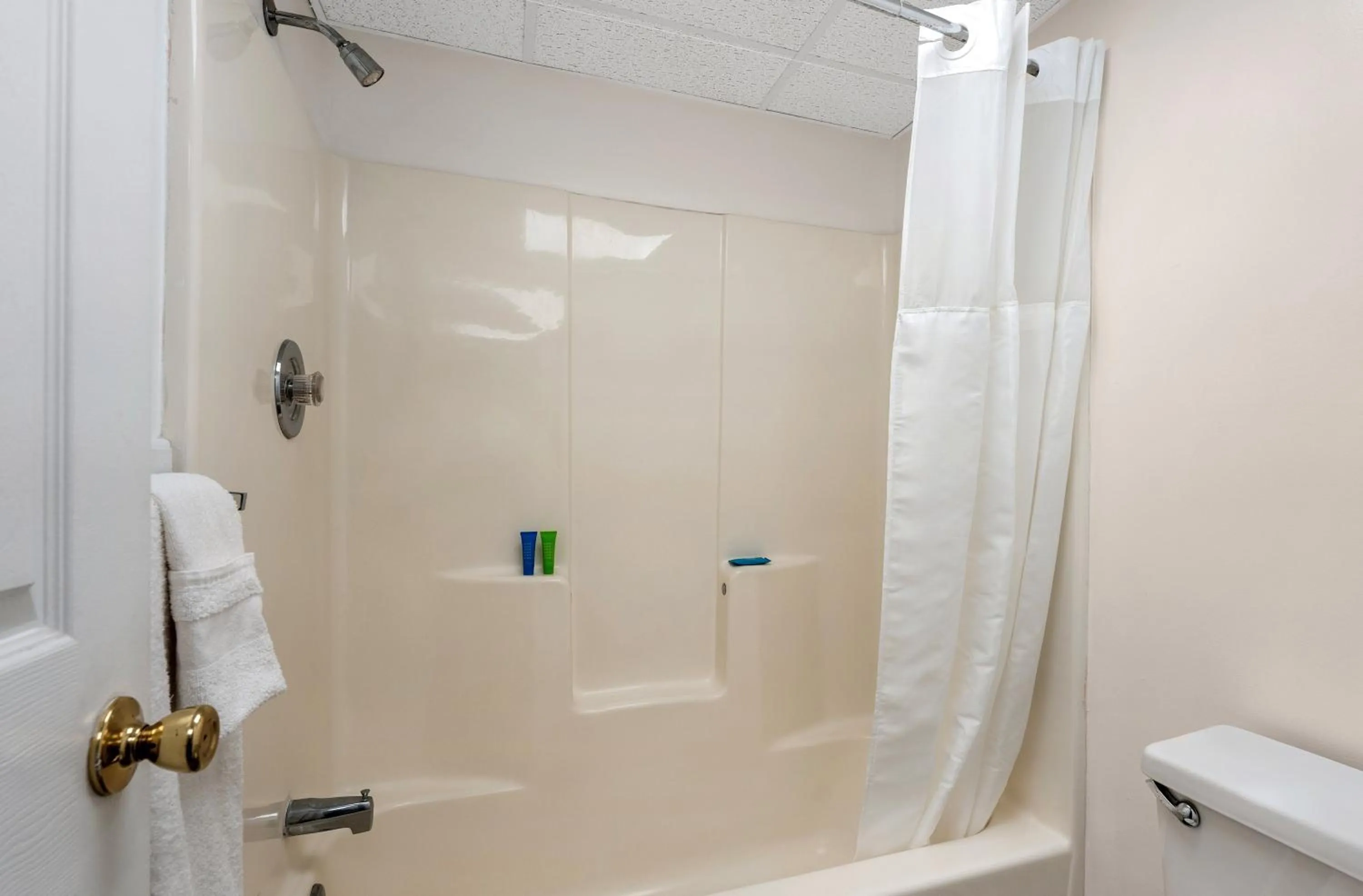 Bathroom in Atlantic Oceanside Dewey