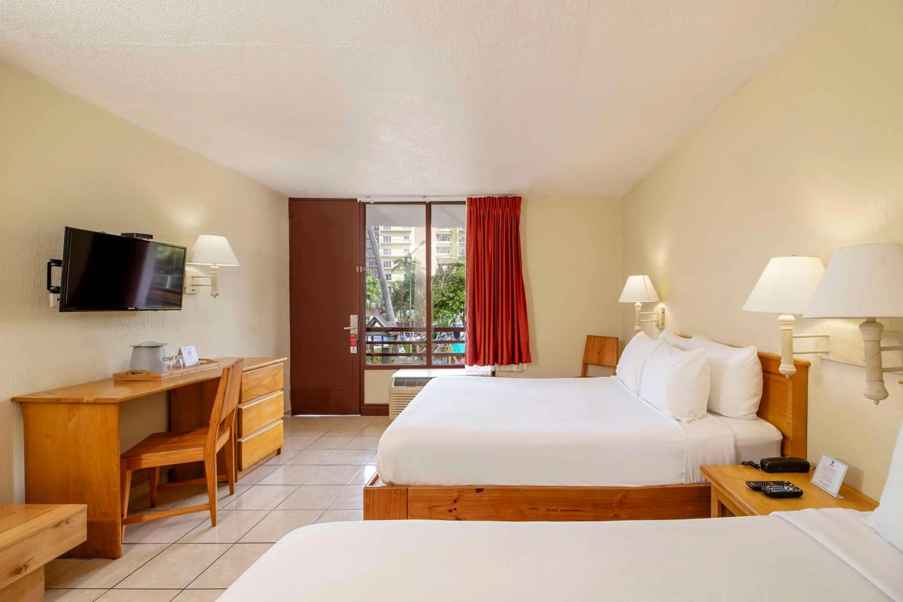 Bedroom, Bed in Best Western Jaco Beach All Inclusive Resort