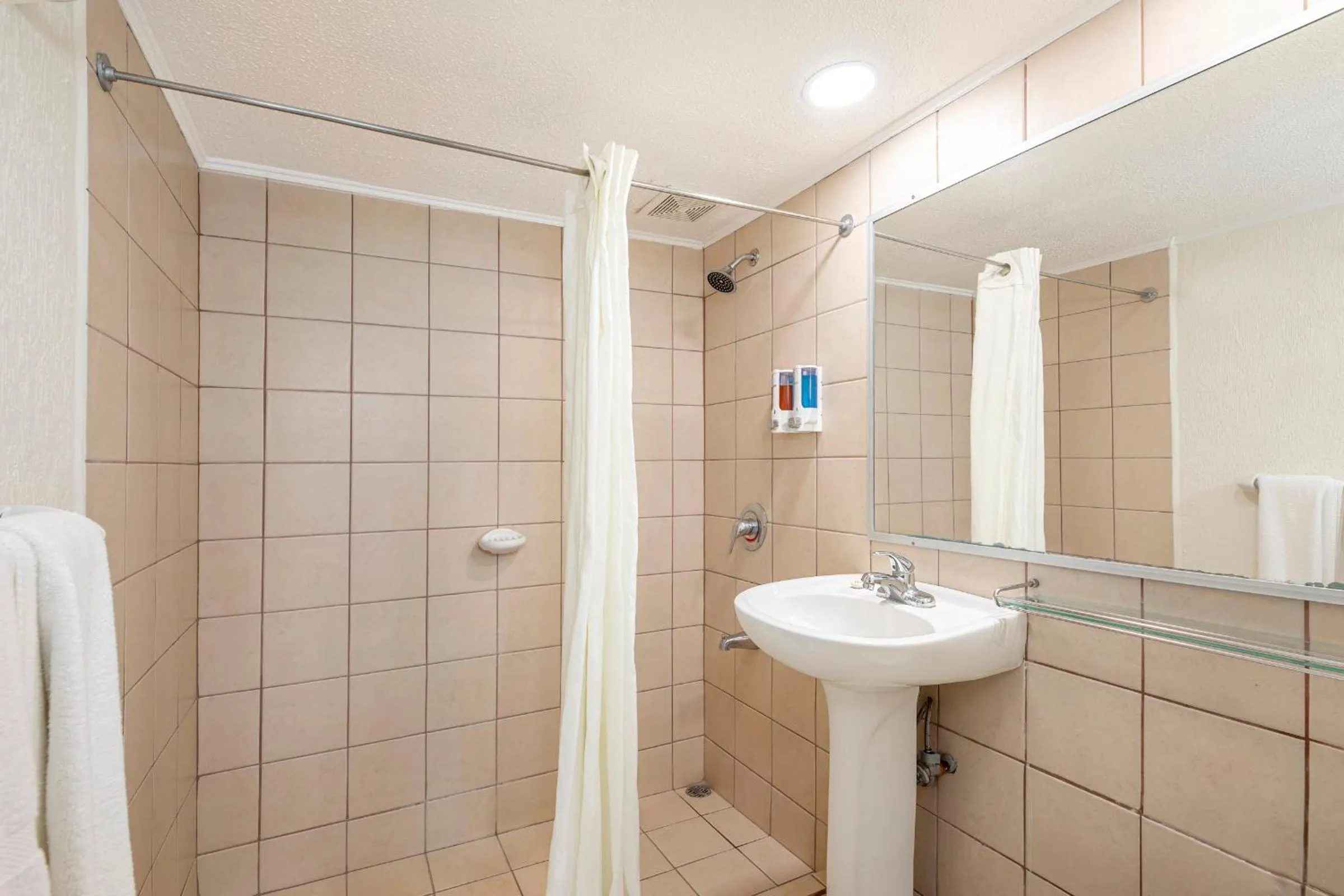 Property building in Best Western Jaco Beach All Inclusive Resort