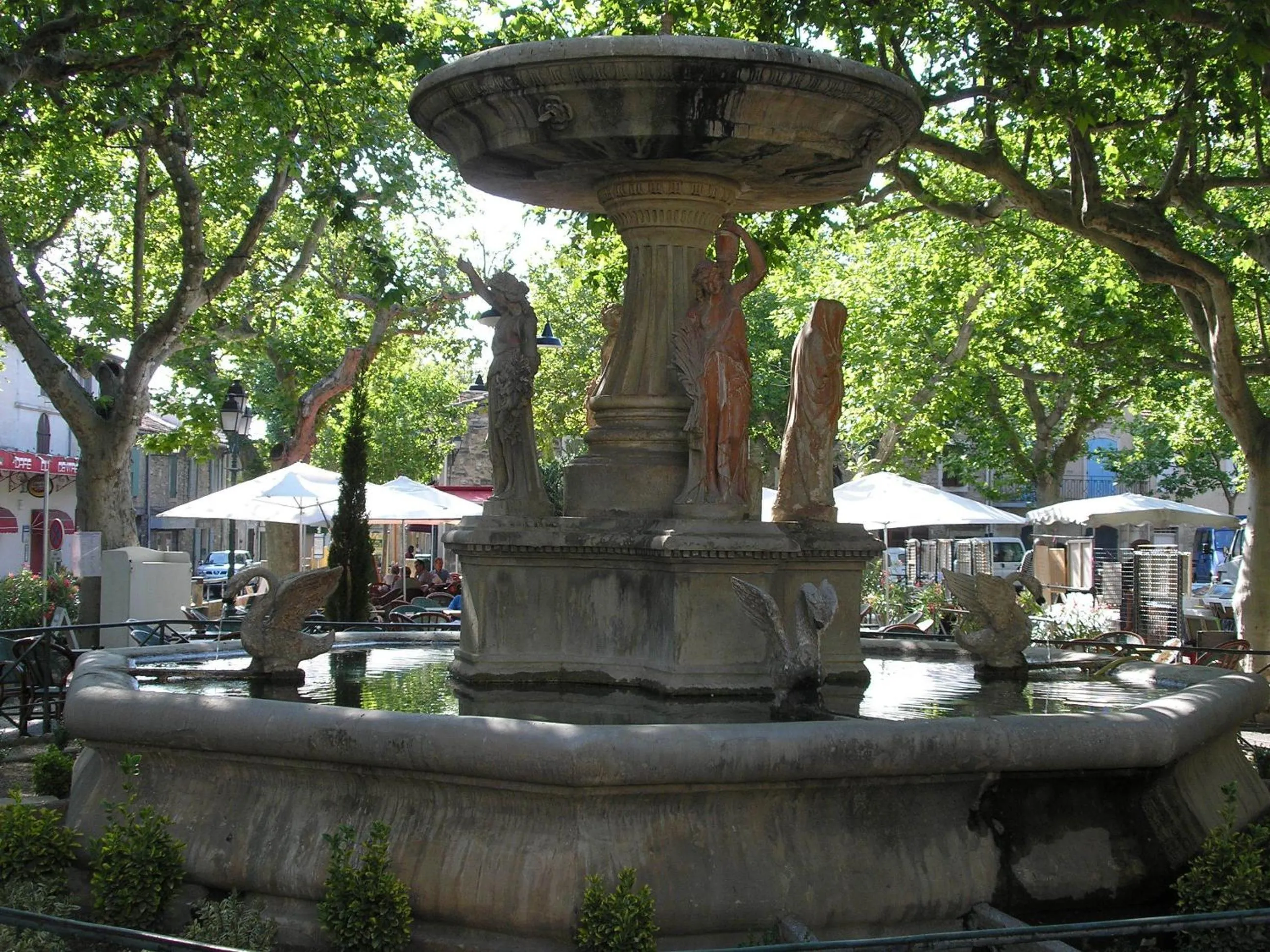 On site in L' Oustaloun