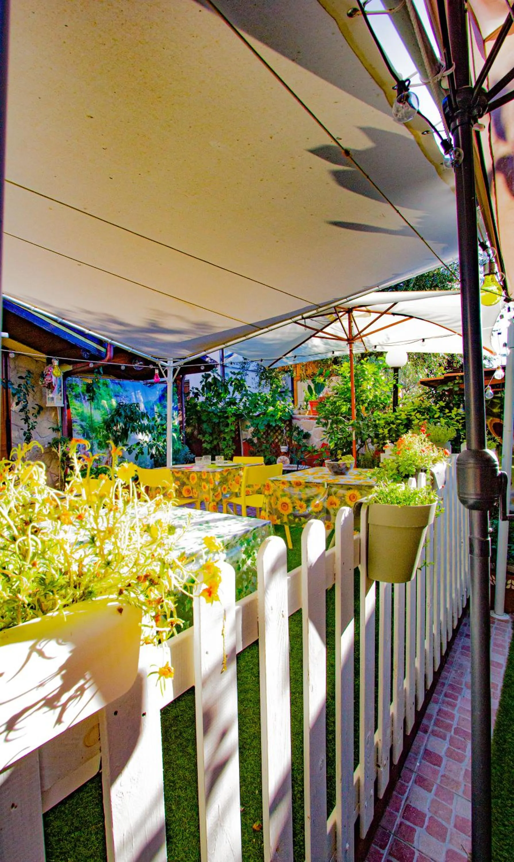 Garden in Eden Lilli B&B