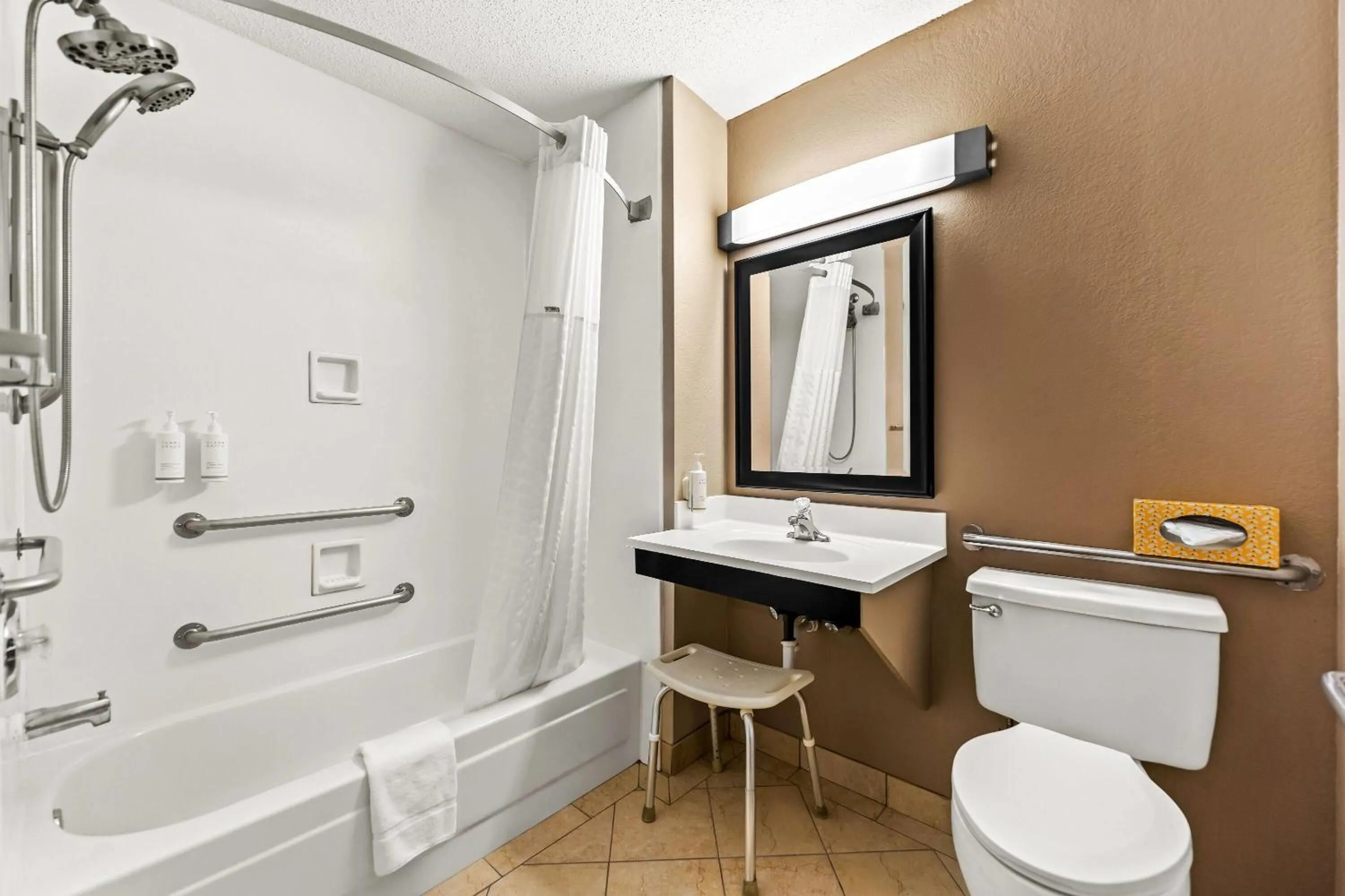 Bathroom in Super 8 by Wyndham Elgin