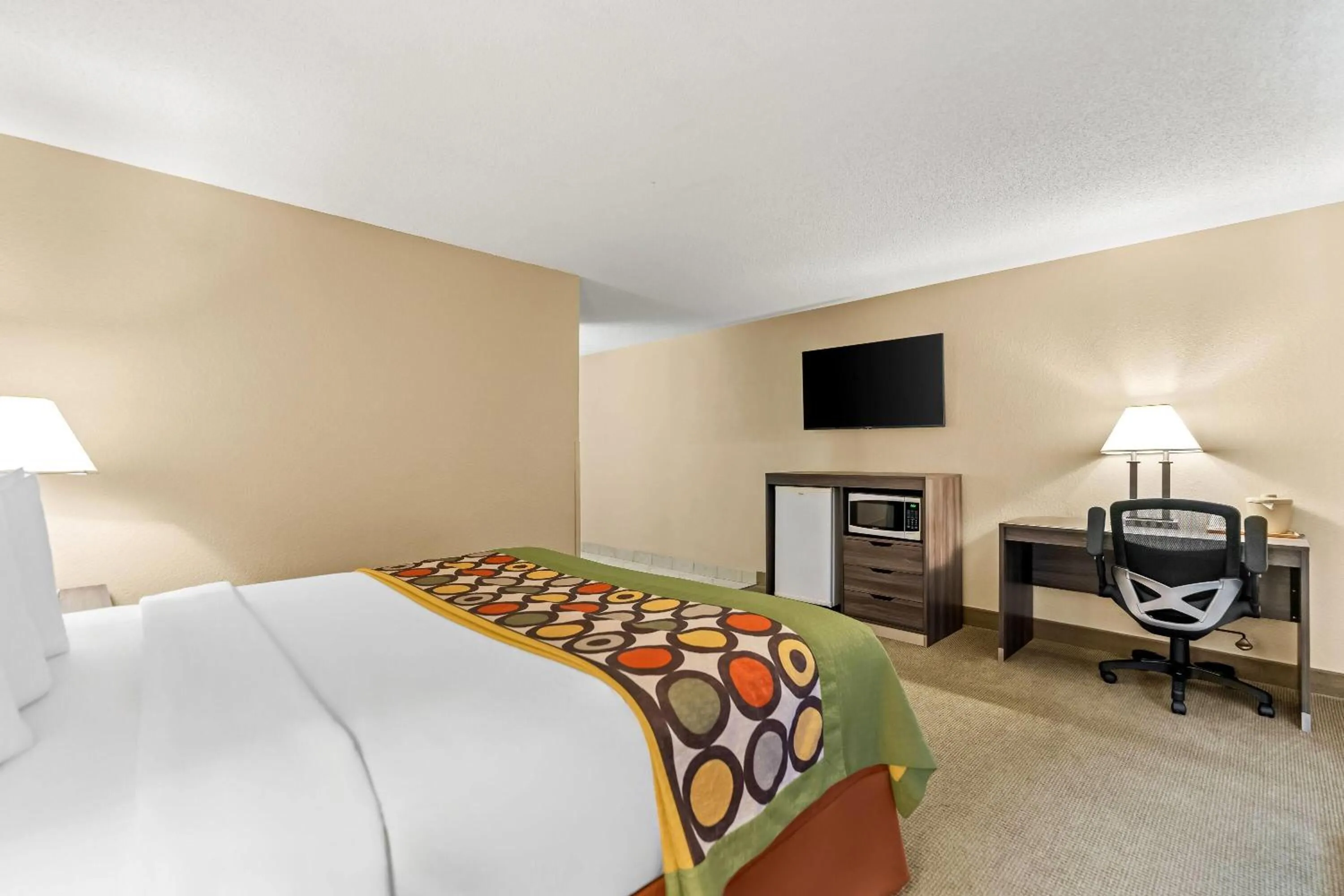 Bed in Super 8 by Wyndham Elgin