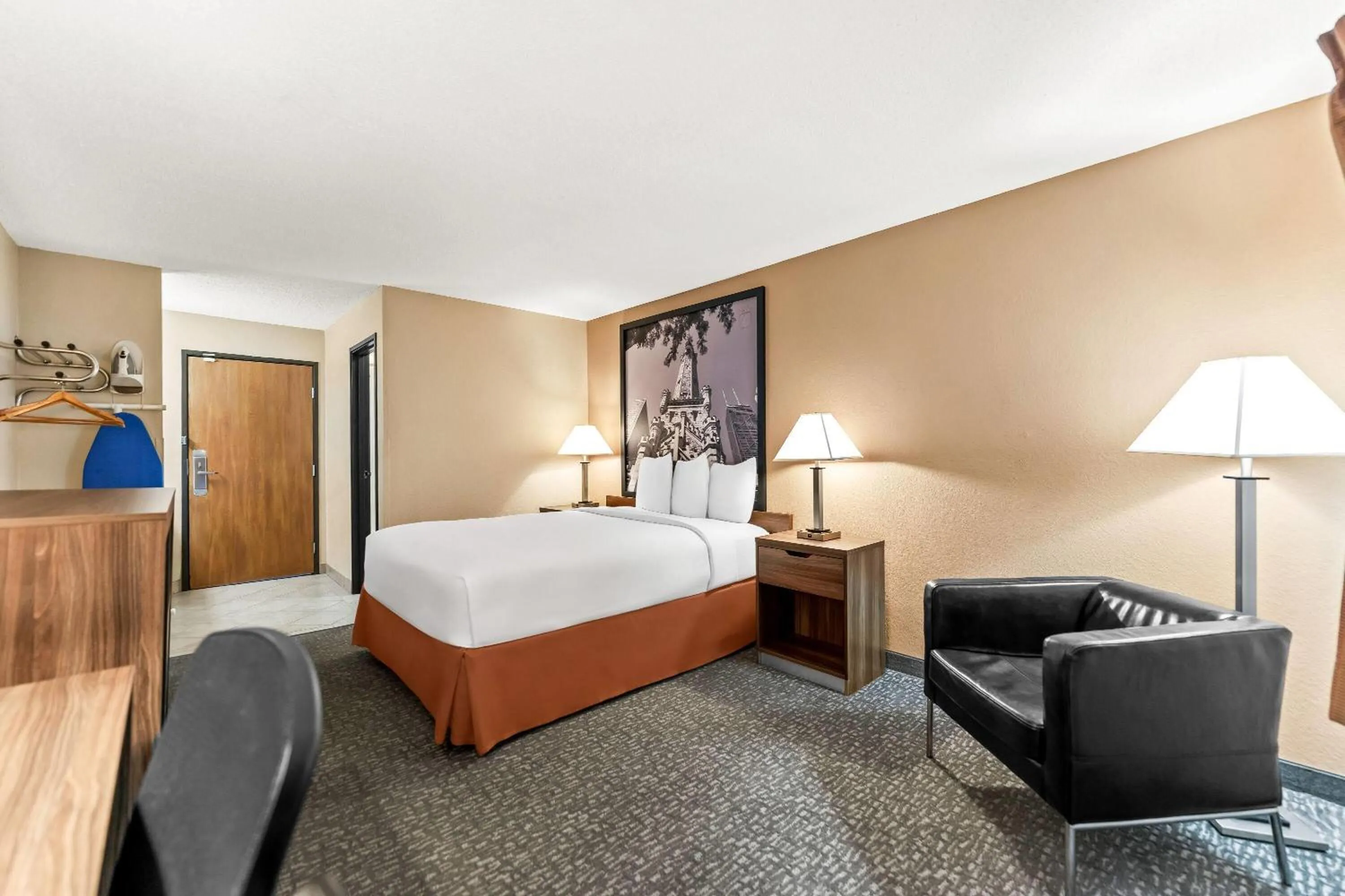 Bed in Super 8 by Wyndham Elgin