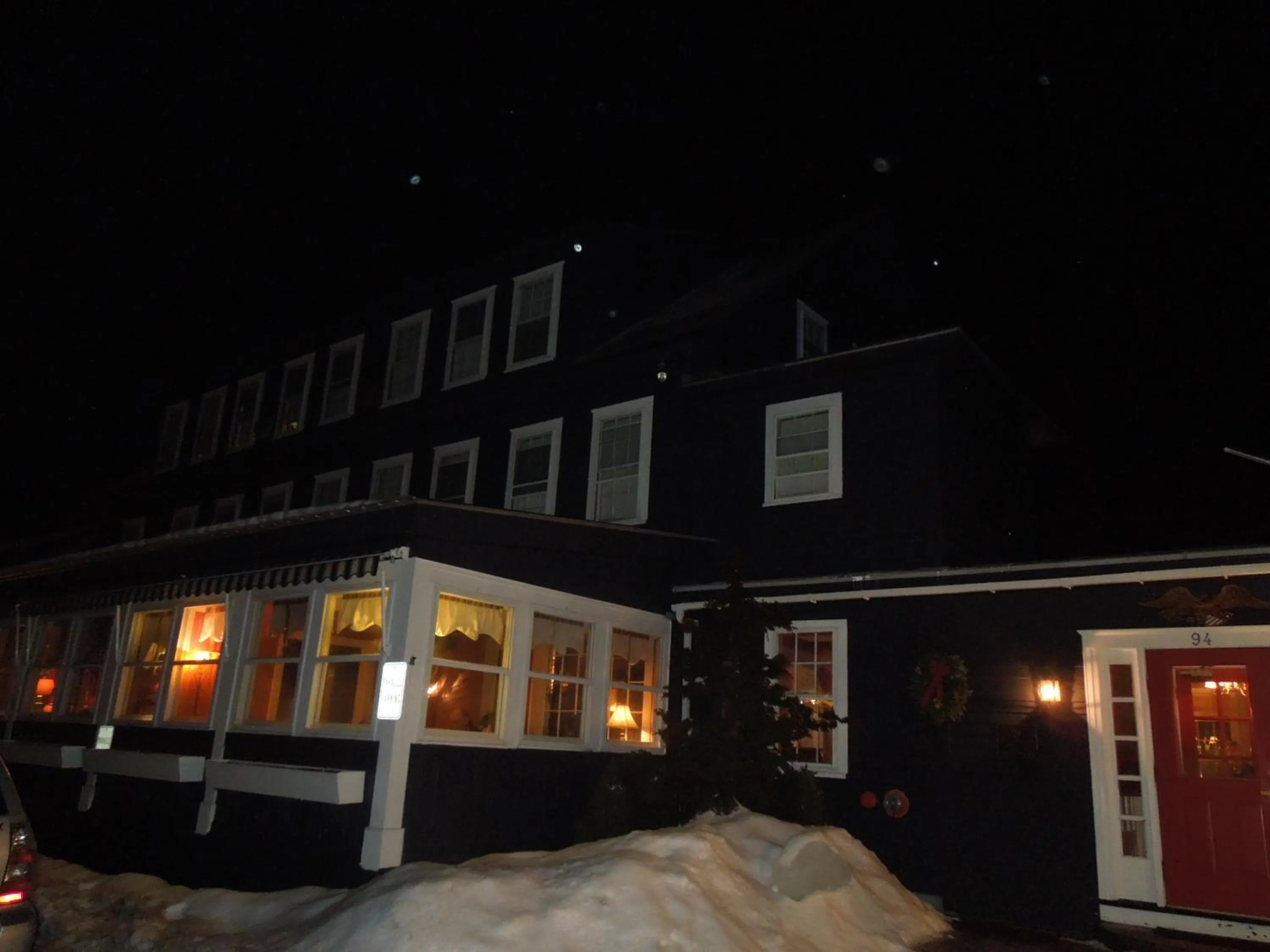 Facade/entrance in Wildcat Inn and Tavern