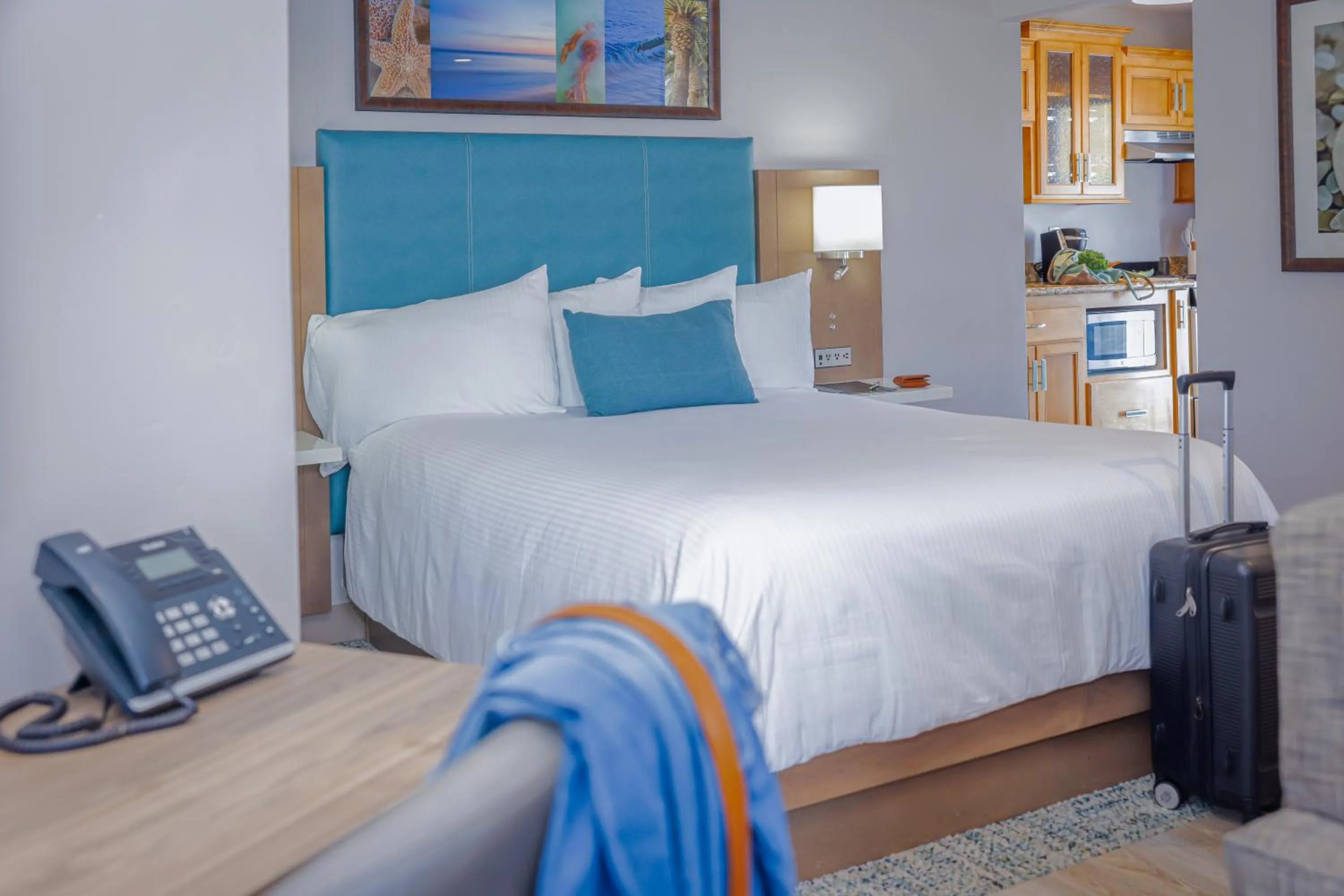 Bed in Marina Beach Motel