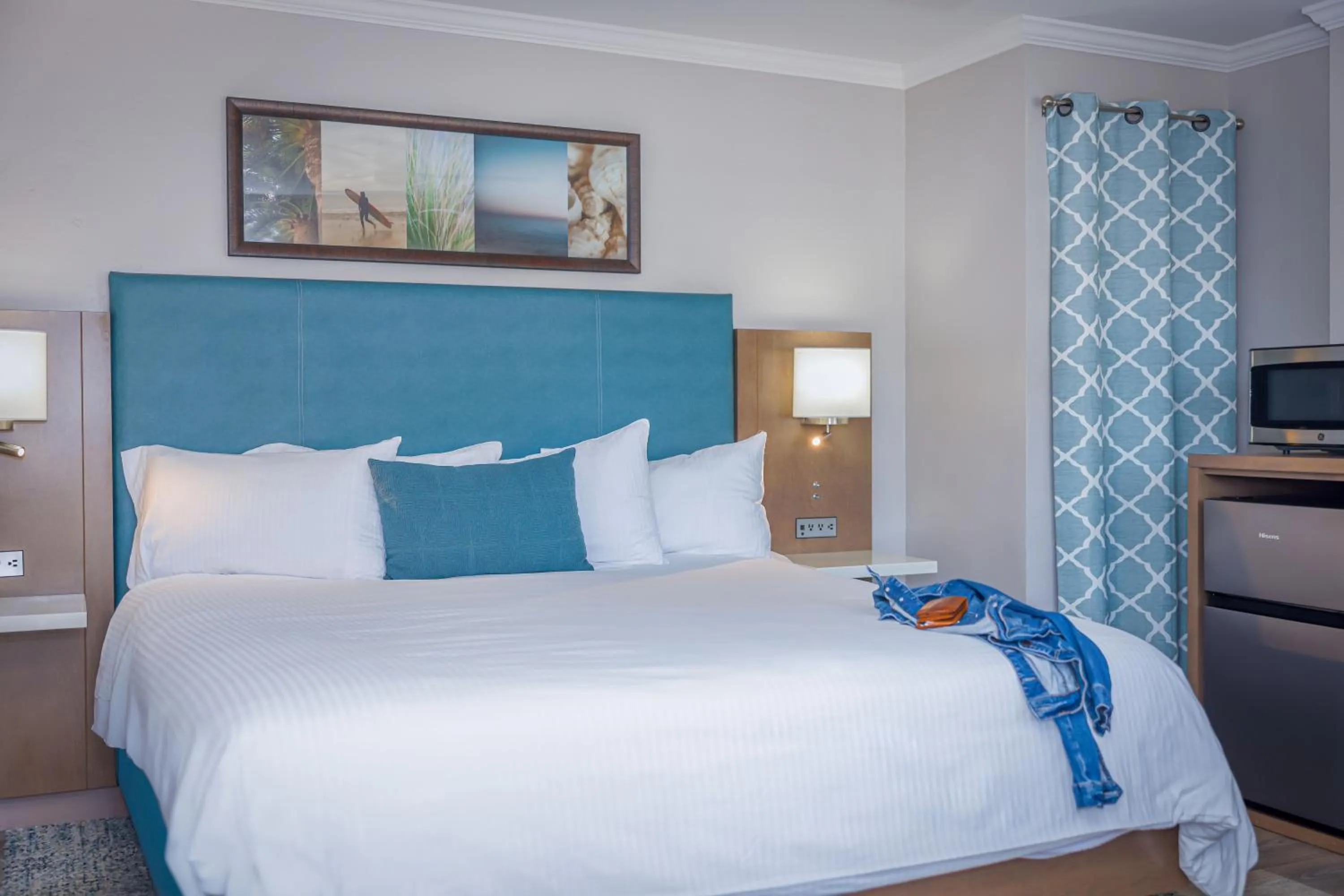 Bed in Marina Beach Motel