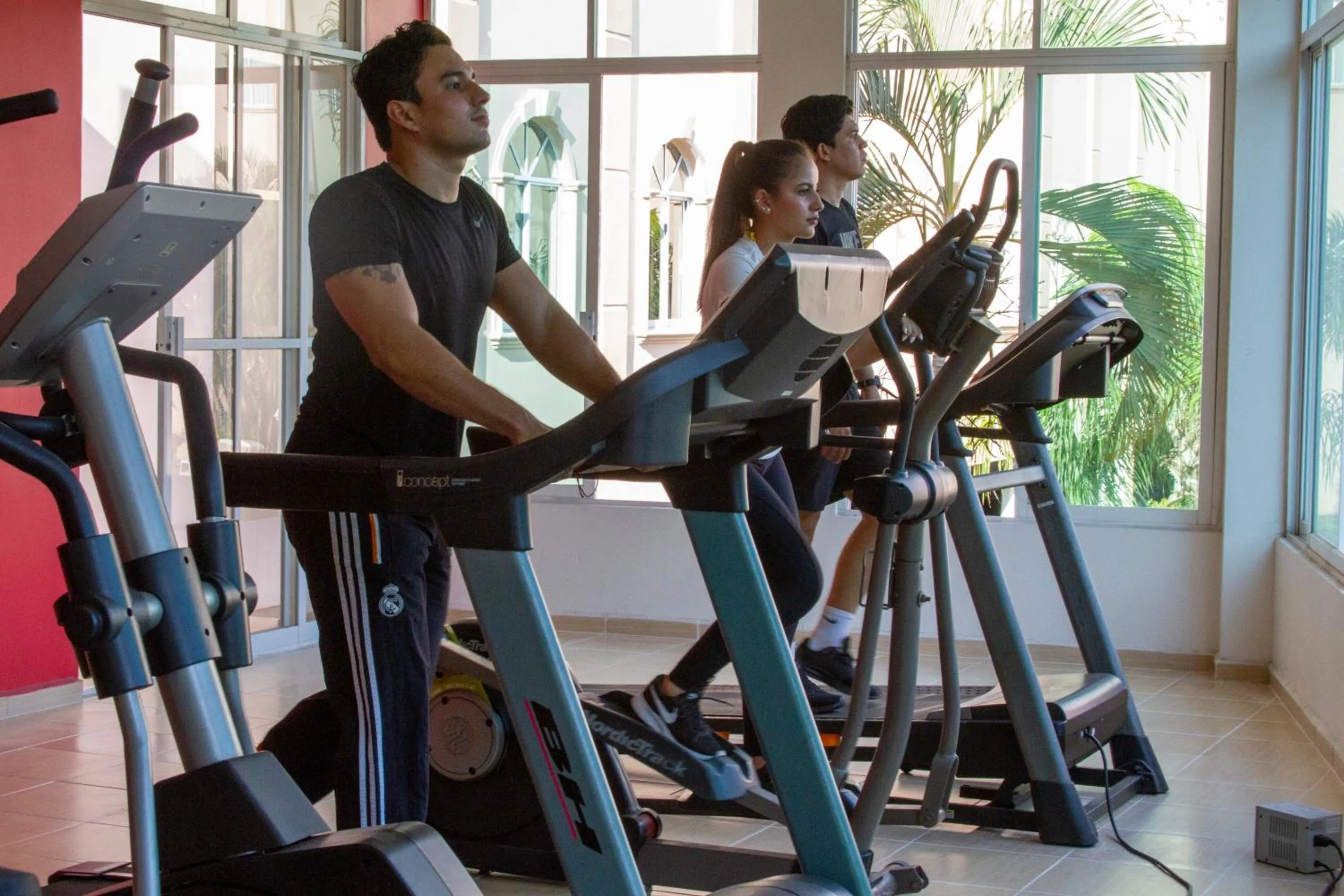 Fitness centre/facilities in Hotel Baez Paraiso