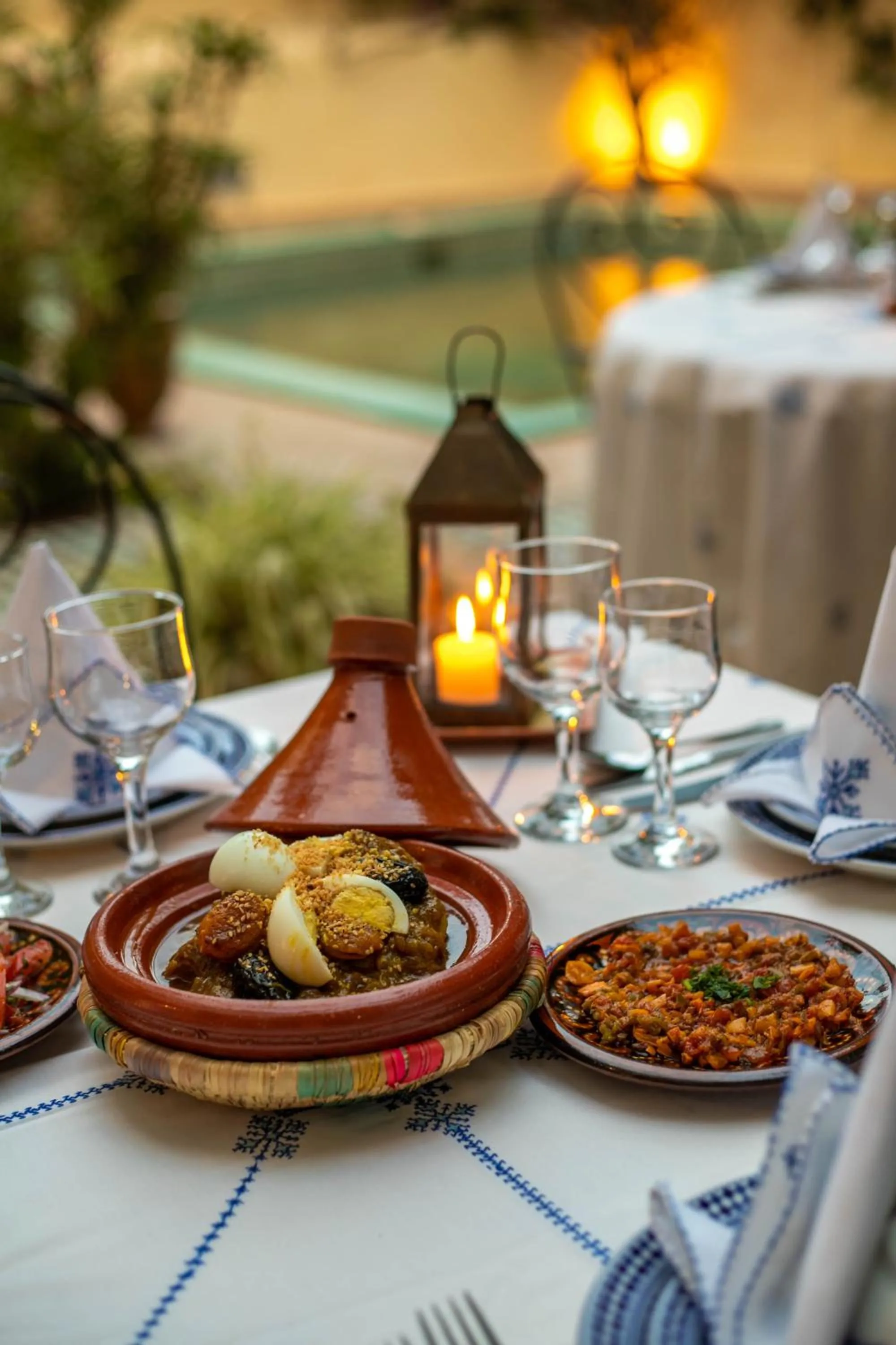 Restaurant/places to eat in Ryad Mabrouka