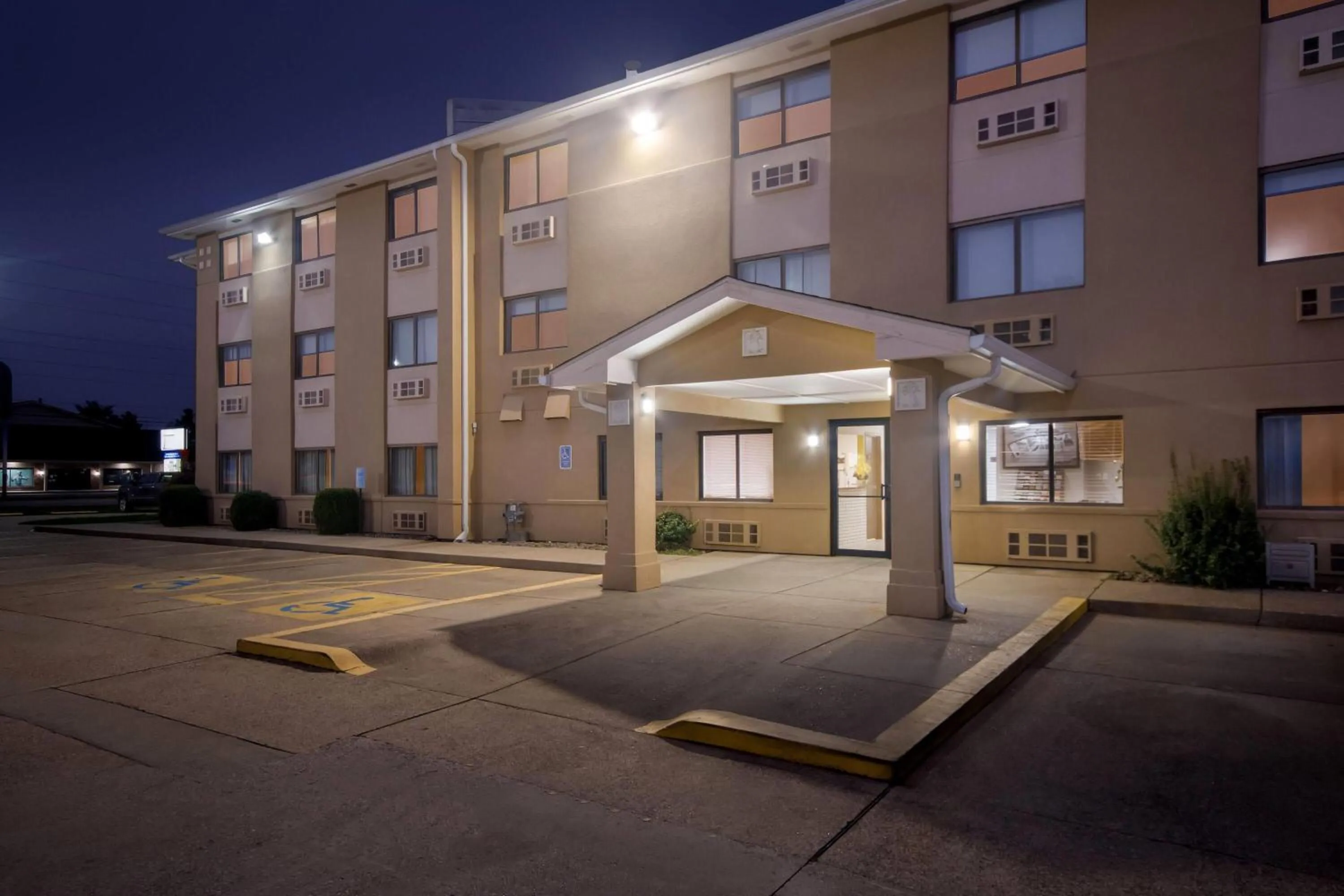 Property building in Super 8 by Wyndham Evansville East