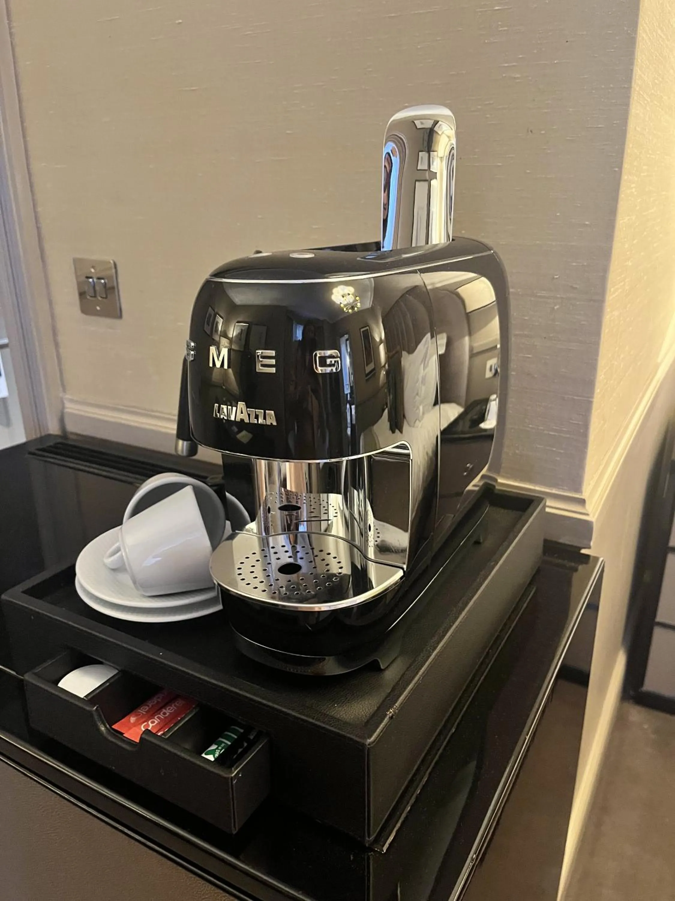 Coffee/tea facilities in Althoff St James's Hotel & Club London