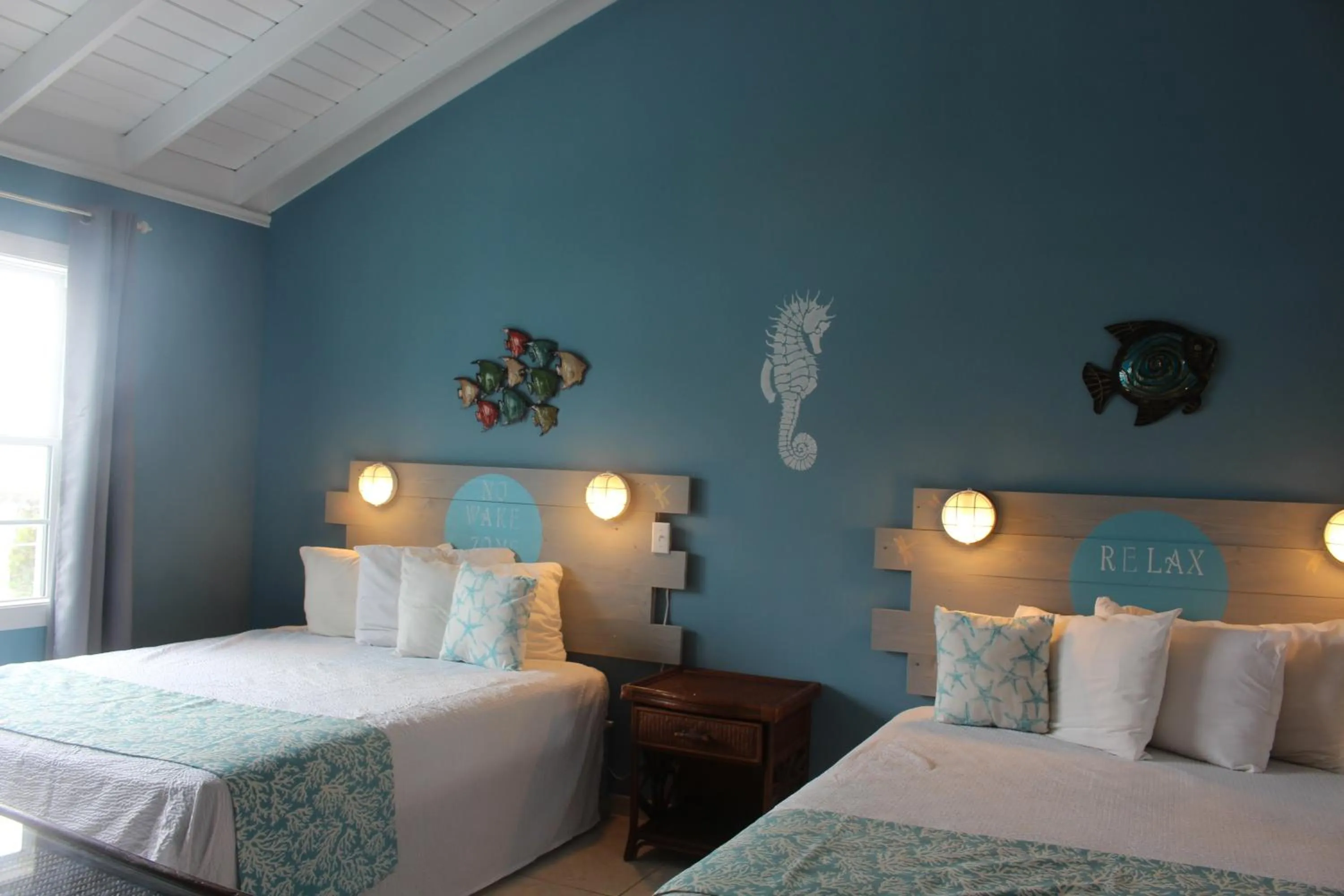 Bed in Hideaways Exuma