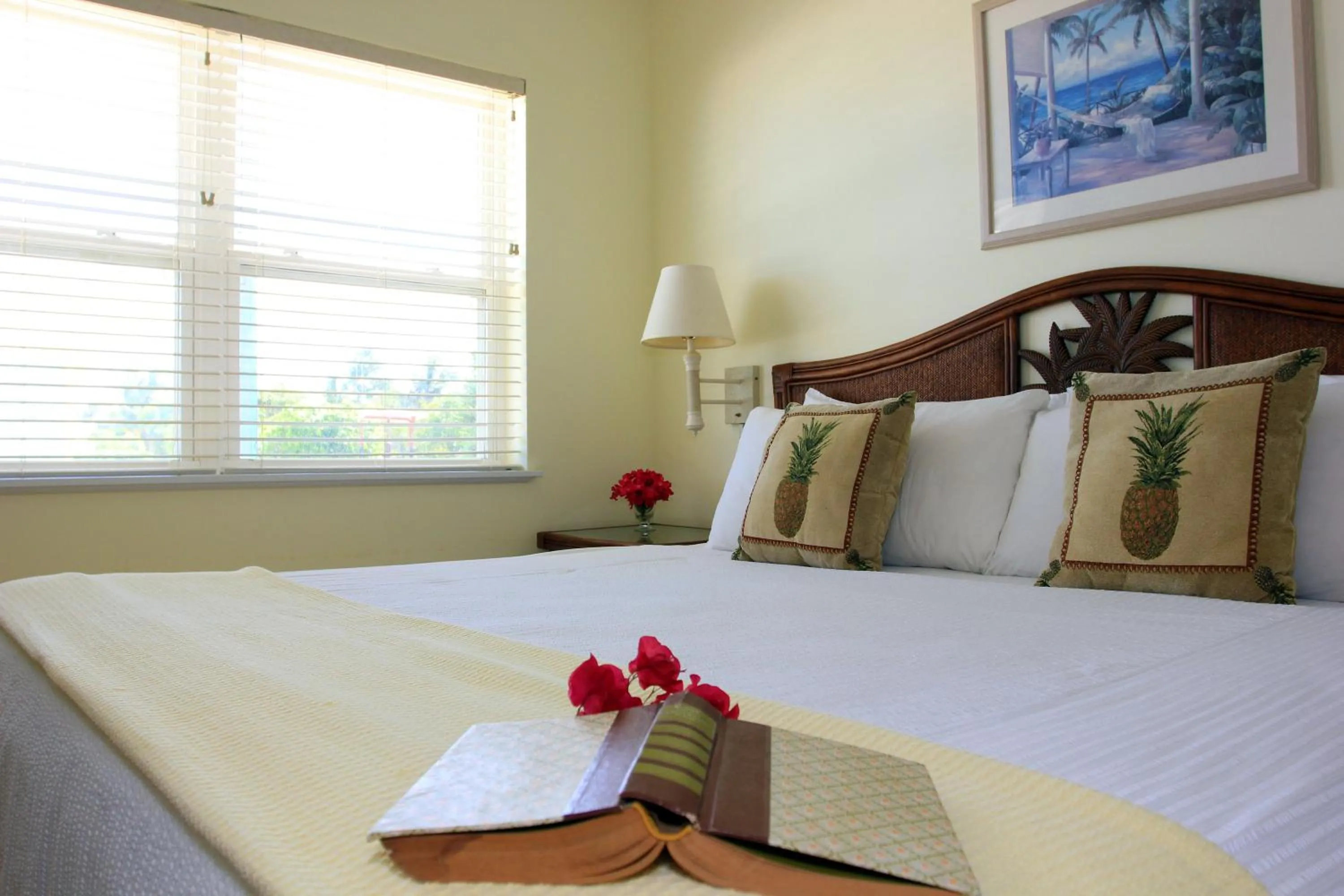 Bedroom, Bed in Hideaways Exuma