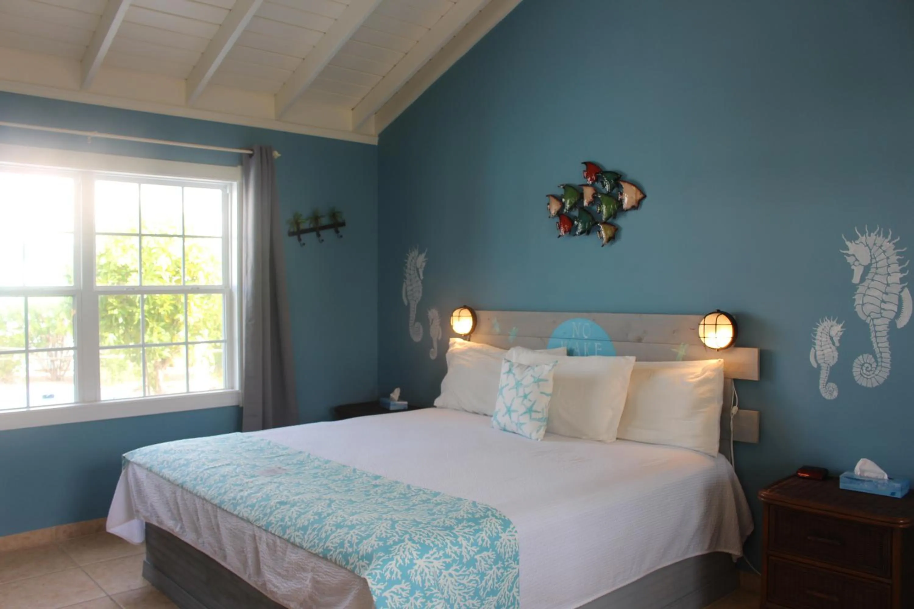 Bedroom, Bed in Hideaways Exuma