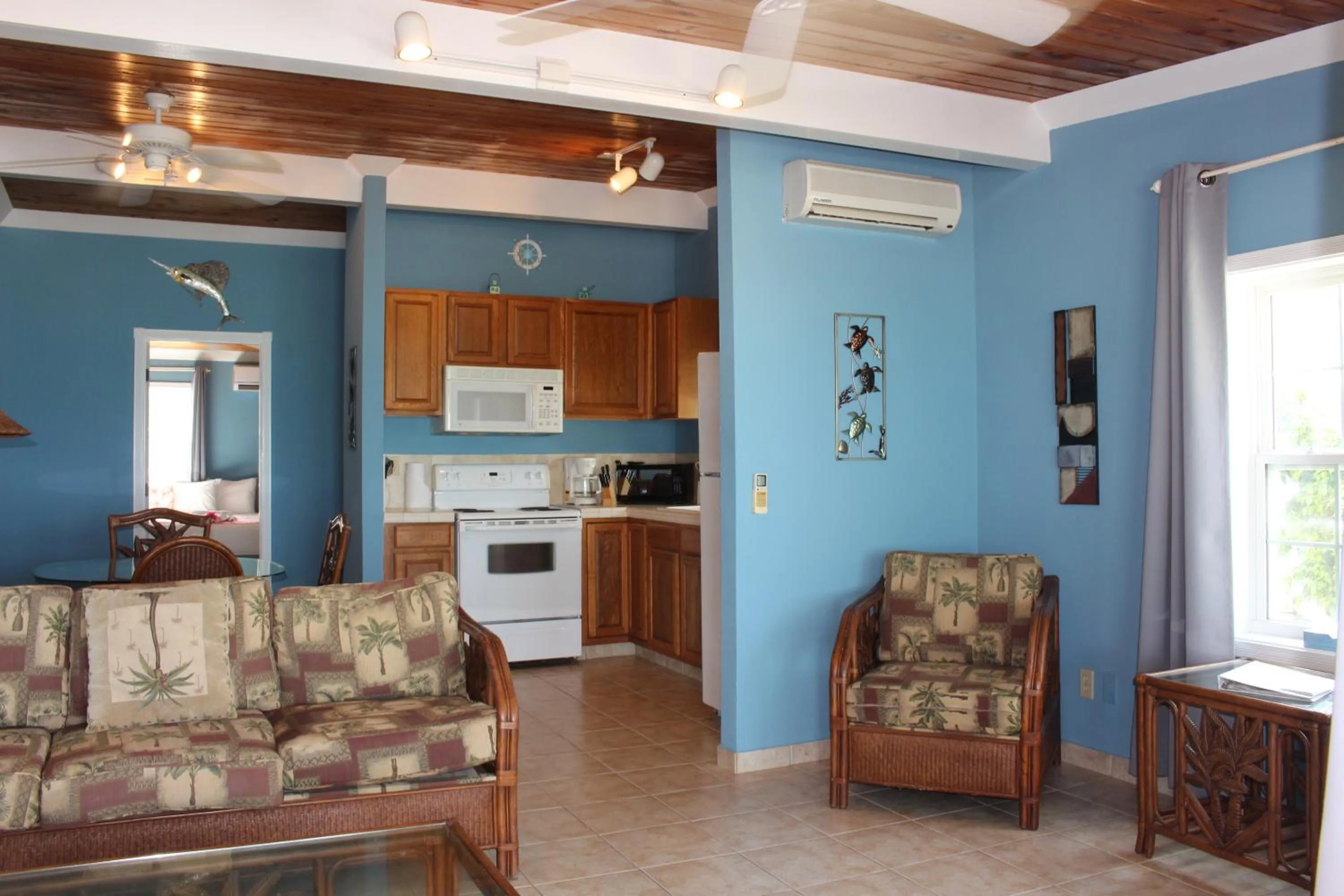 Living room in Hideaways Exuma