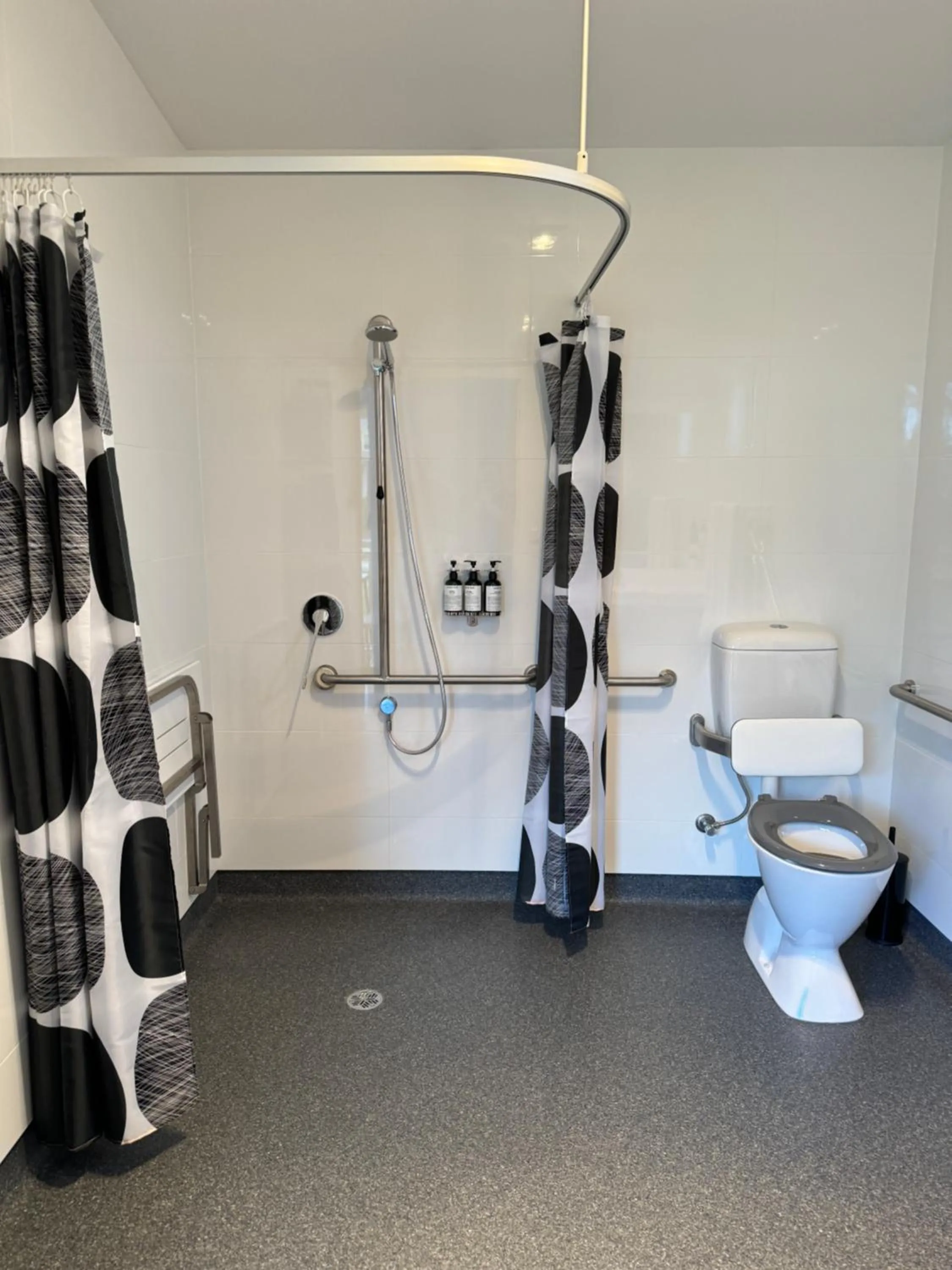 Bathroom in Port Arthur Villas