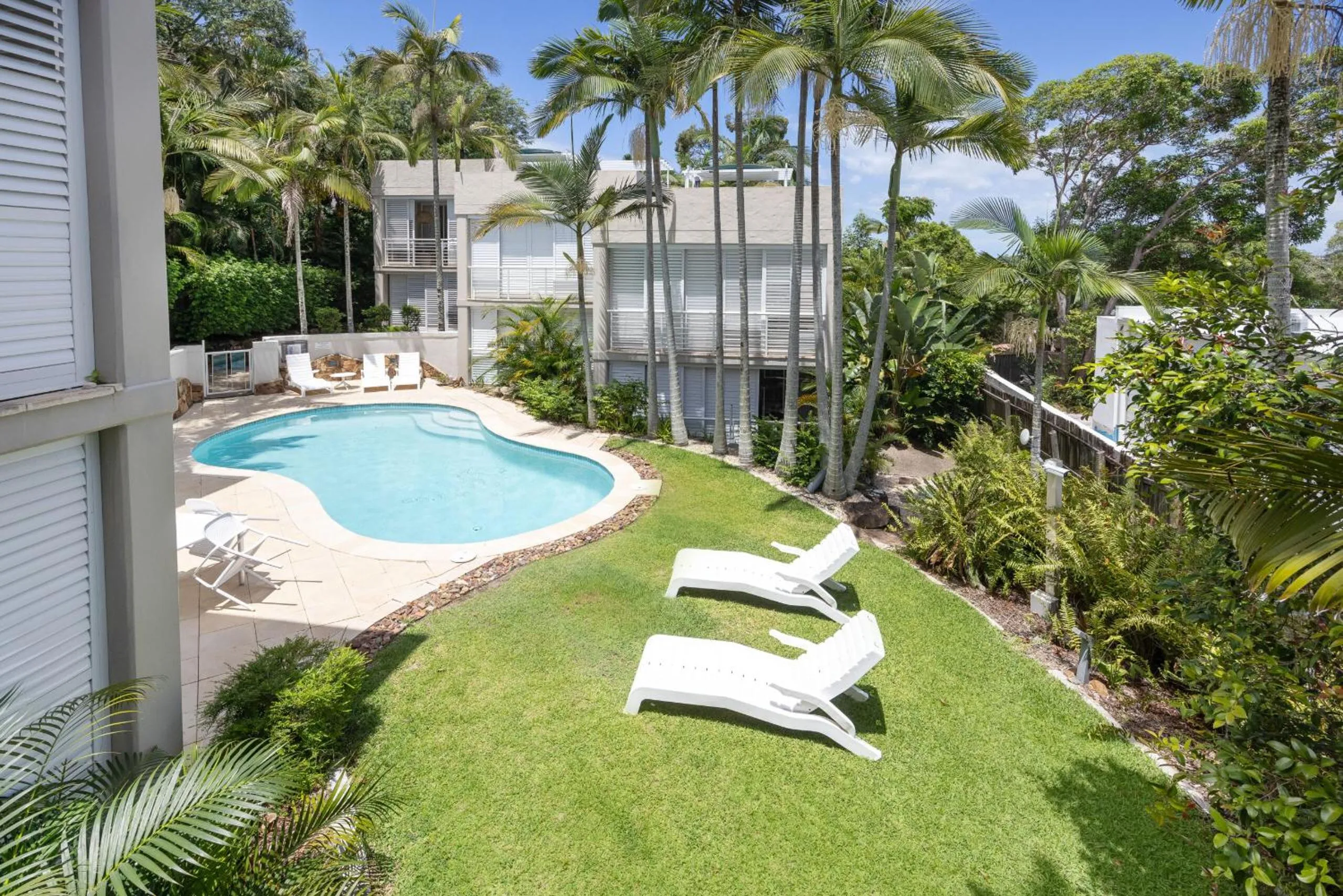 Swimming pool in Noosa Blue Resort