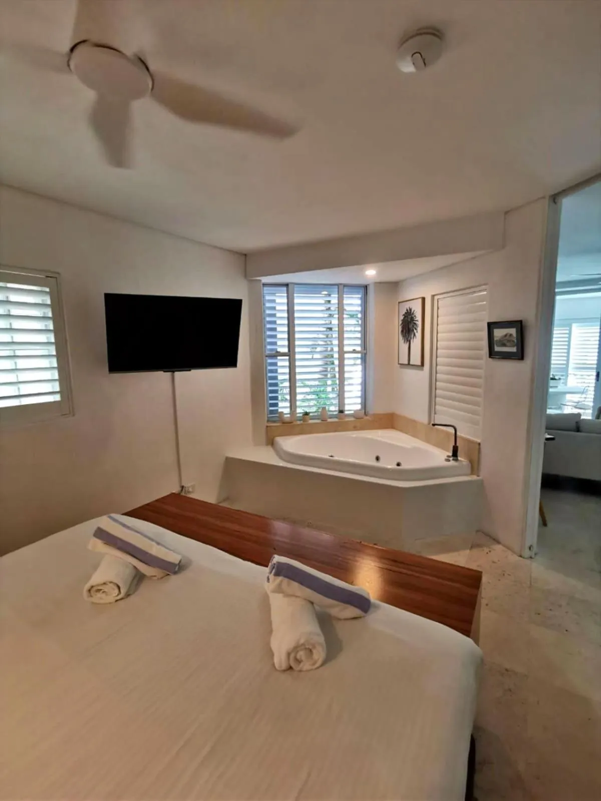 Bed in Noosa Blue Resort