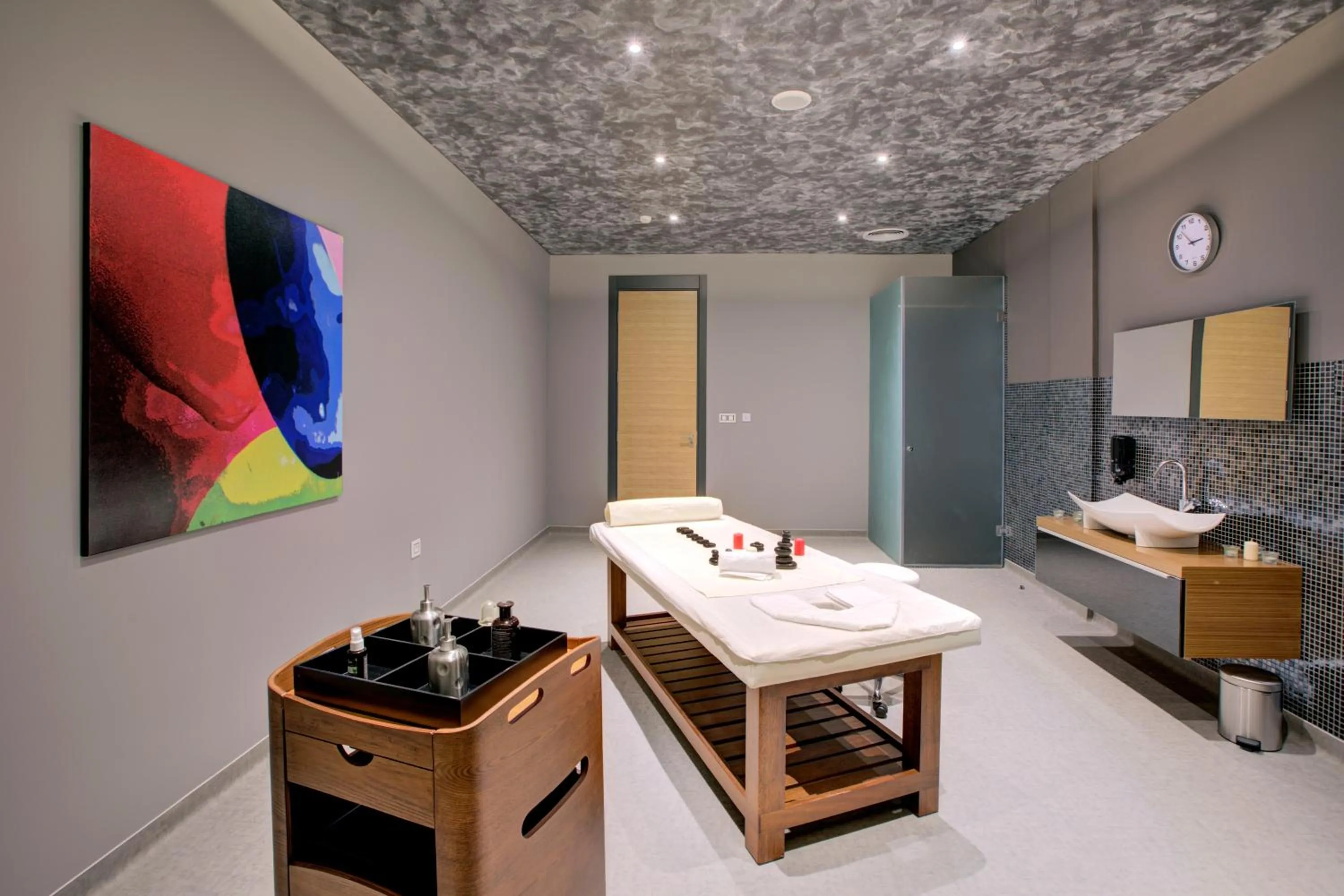 Massage, Bed in Merit Grand Mosta Spa Hotel & Casino