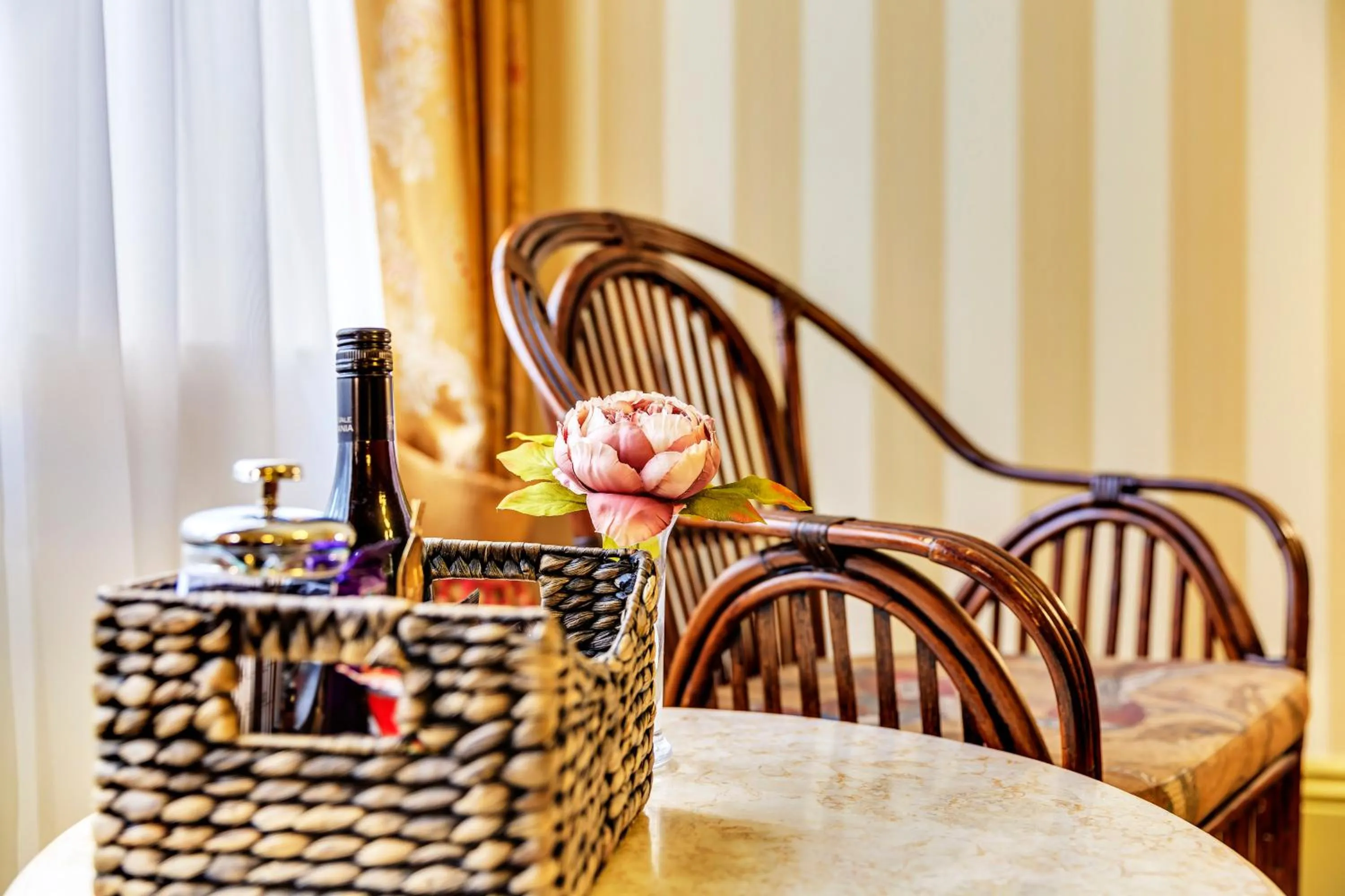 Seating area in Hadley's Orient Hotel