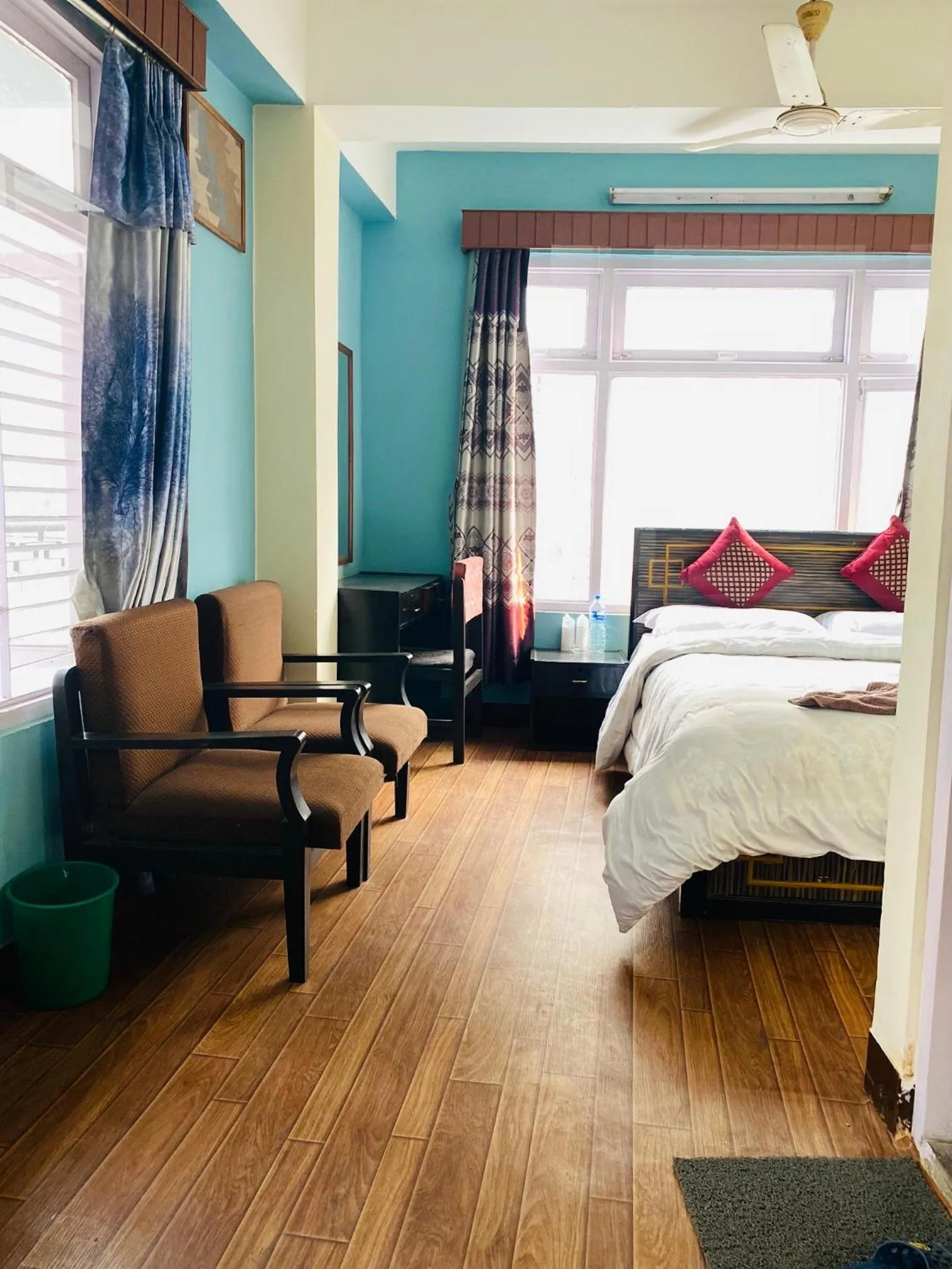 Bed in Hotel Discovery Inn