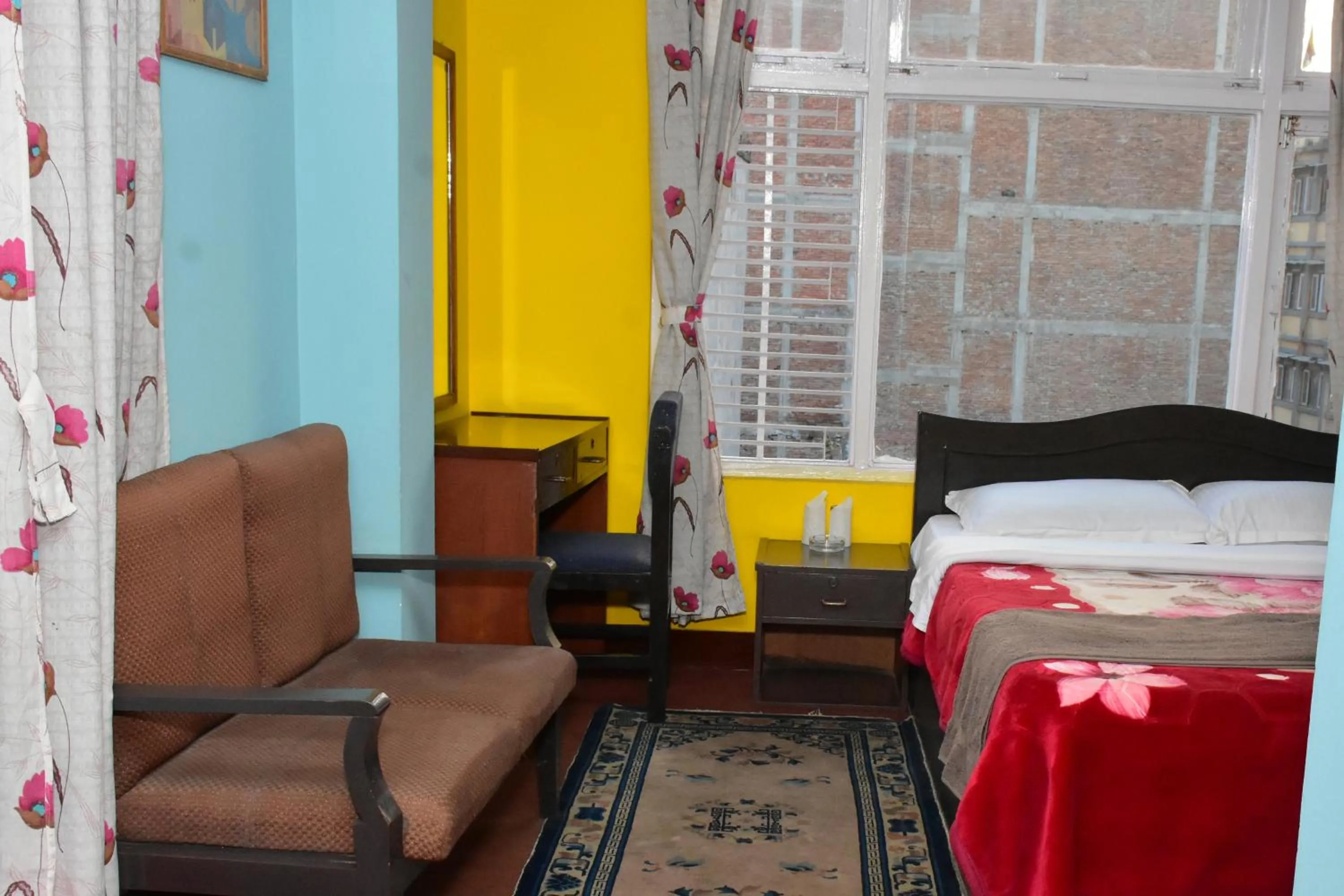 Bed in Hotel Discovery Inn