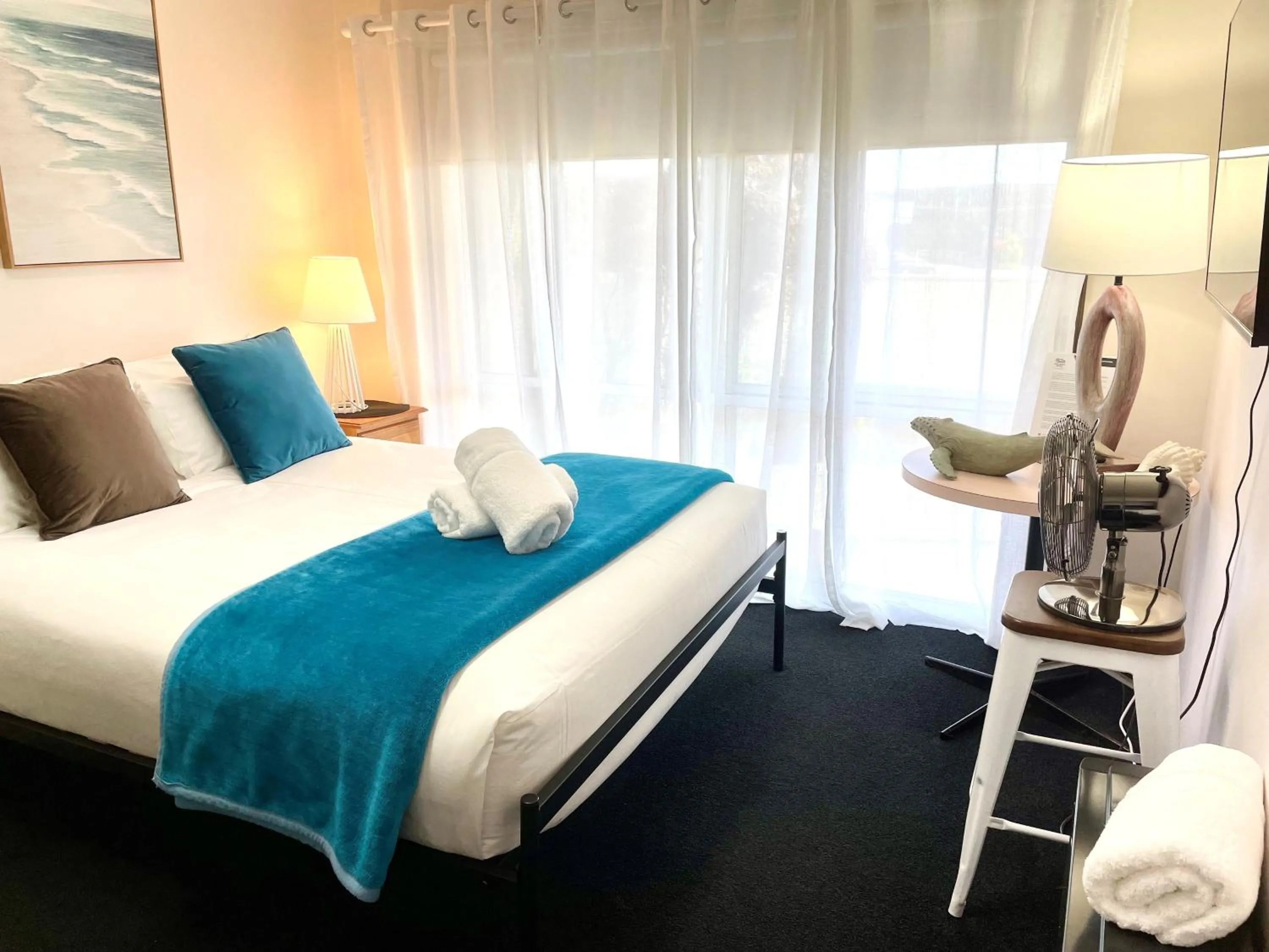 Bed in City Heart Motel Warrnambool