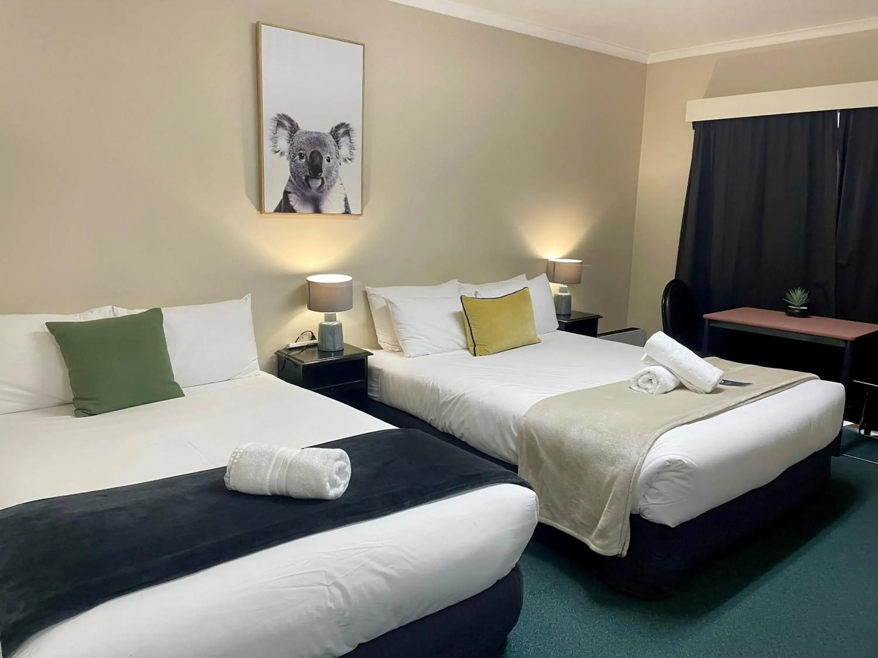 Twin Room in City Heart Motel Warrnambool Twin Room in City Heart Motel Warrnambool