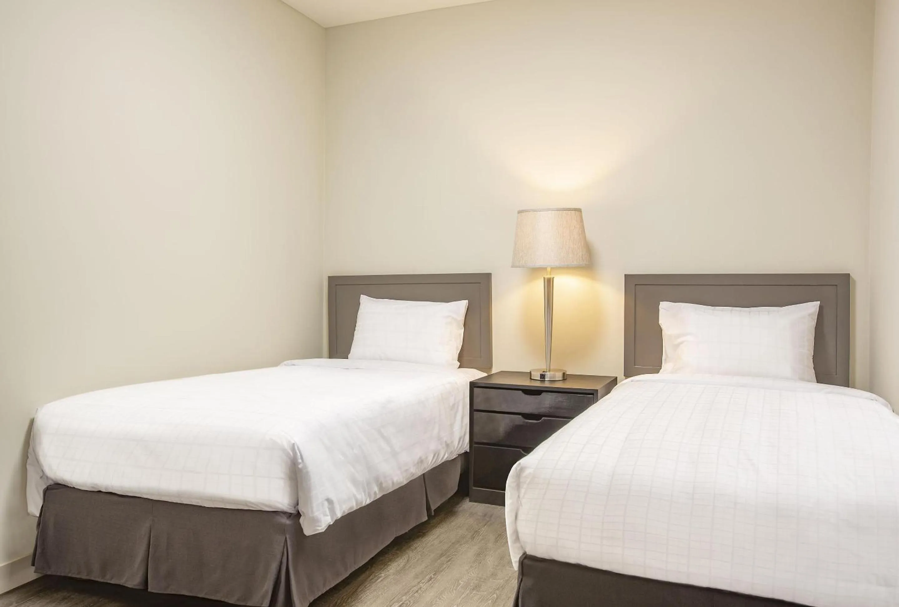 Bedroom, Bed in The Bayview Hotel Guam