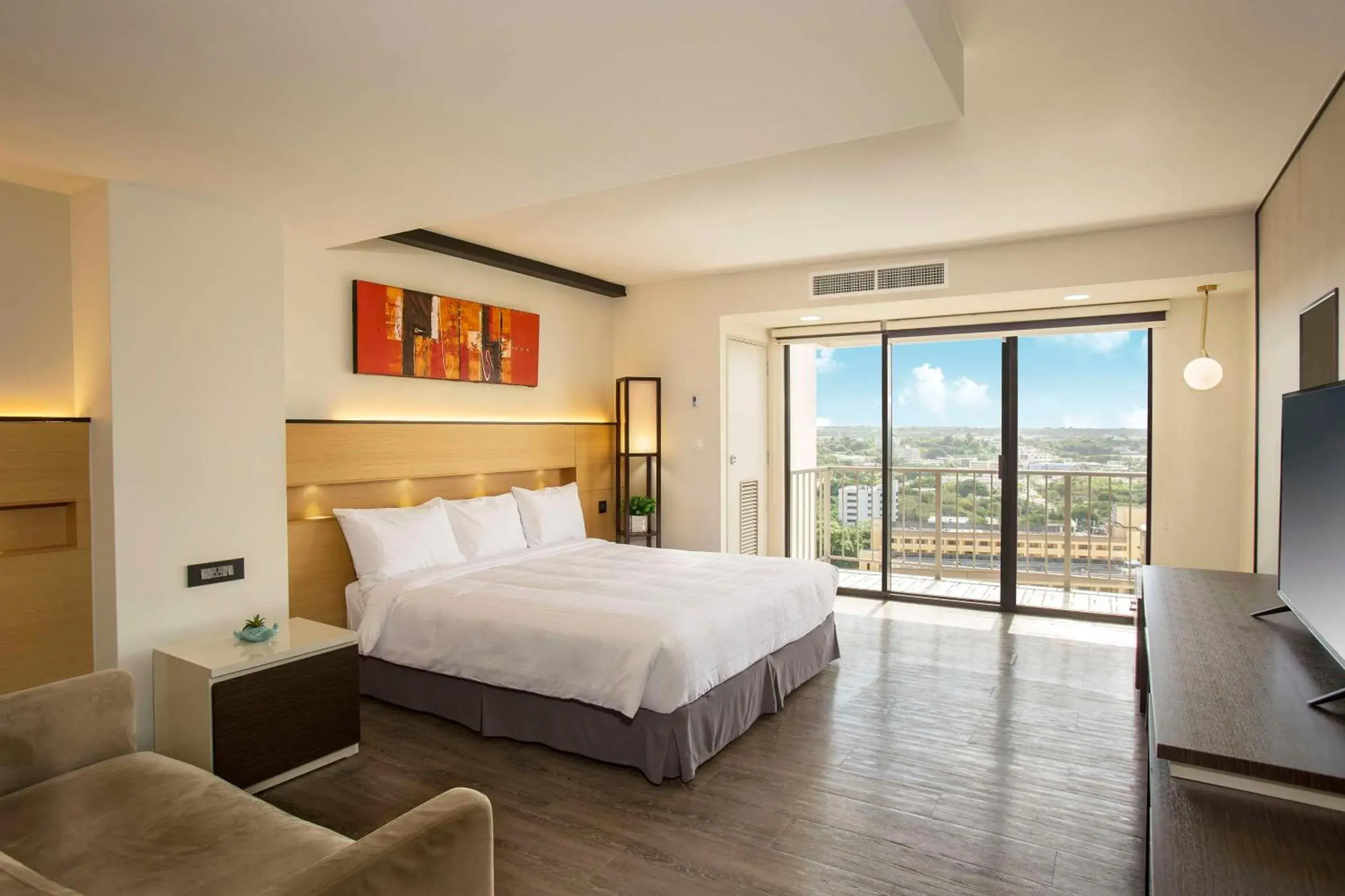 Deluxe King Room in The Bayview Hotel Guam Deluxe King Room in The Bayview Hotel Guam