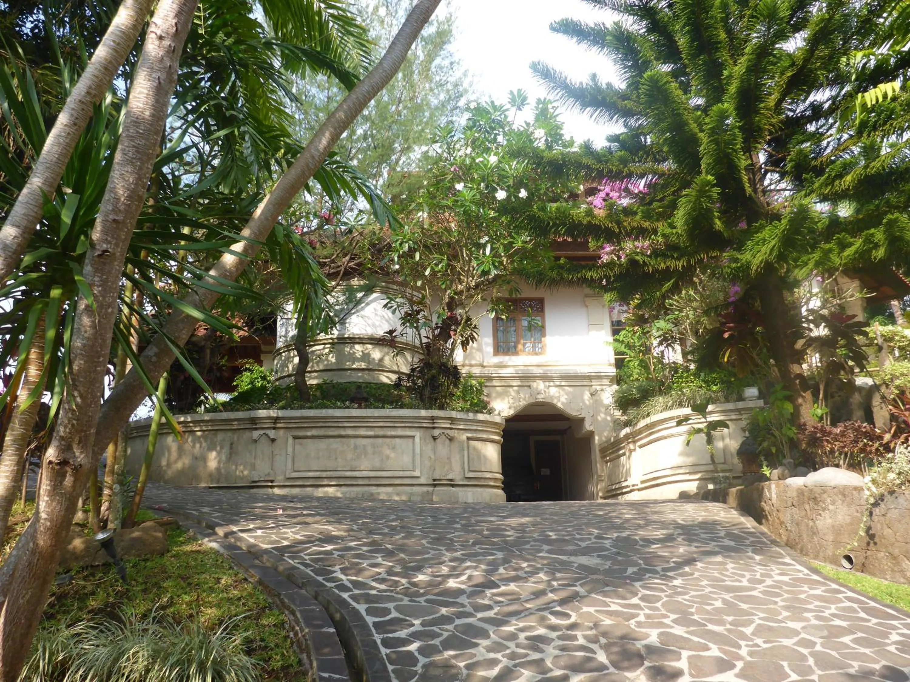 Property building in Gunung Paradis Retreat