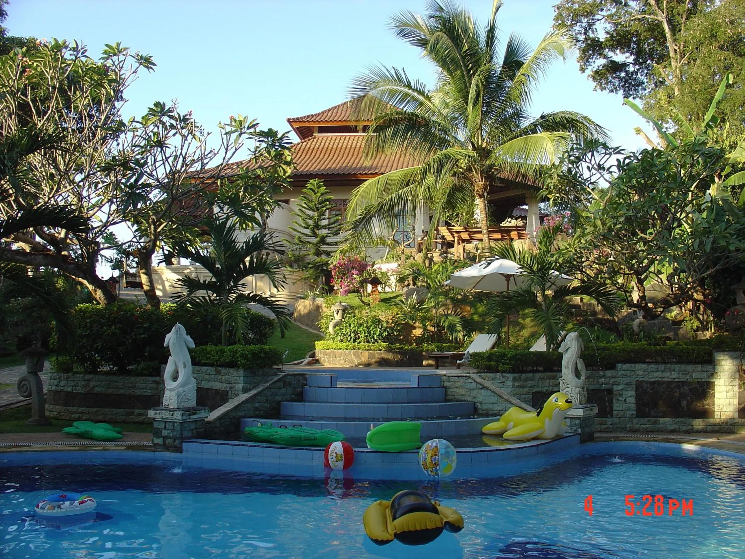 Property building in Gunung Paradis Retreat