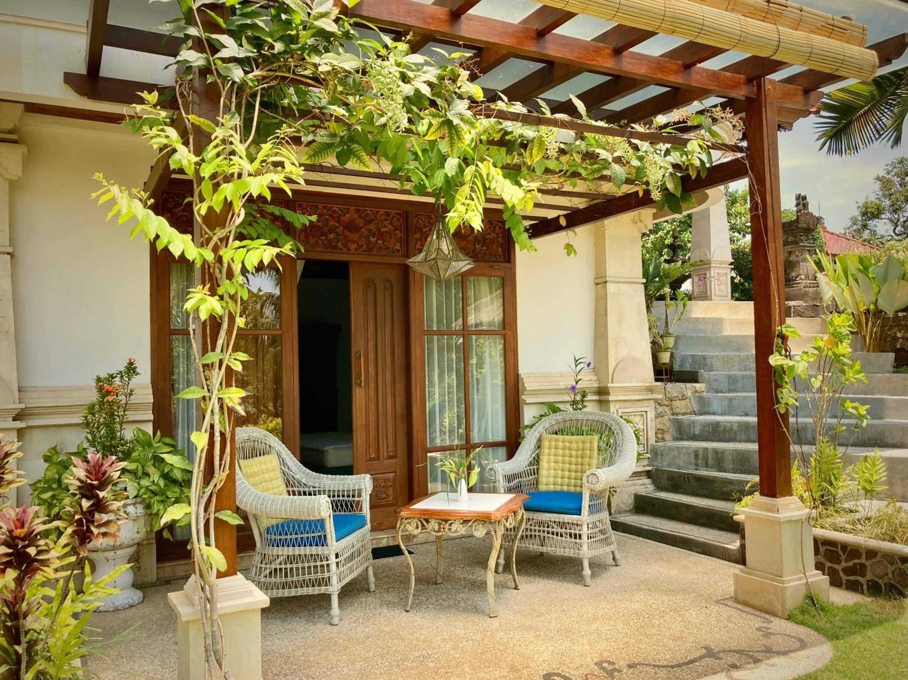 Gunung Paradis Retreat