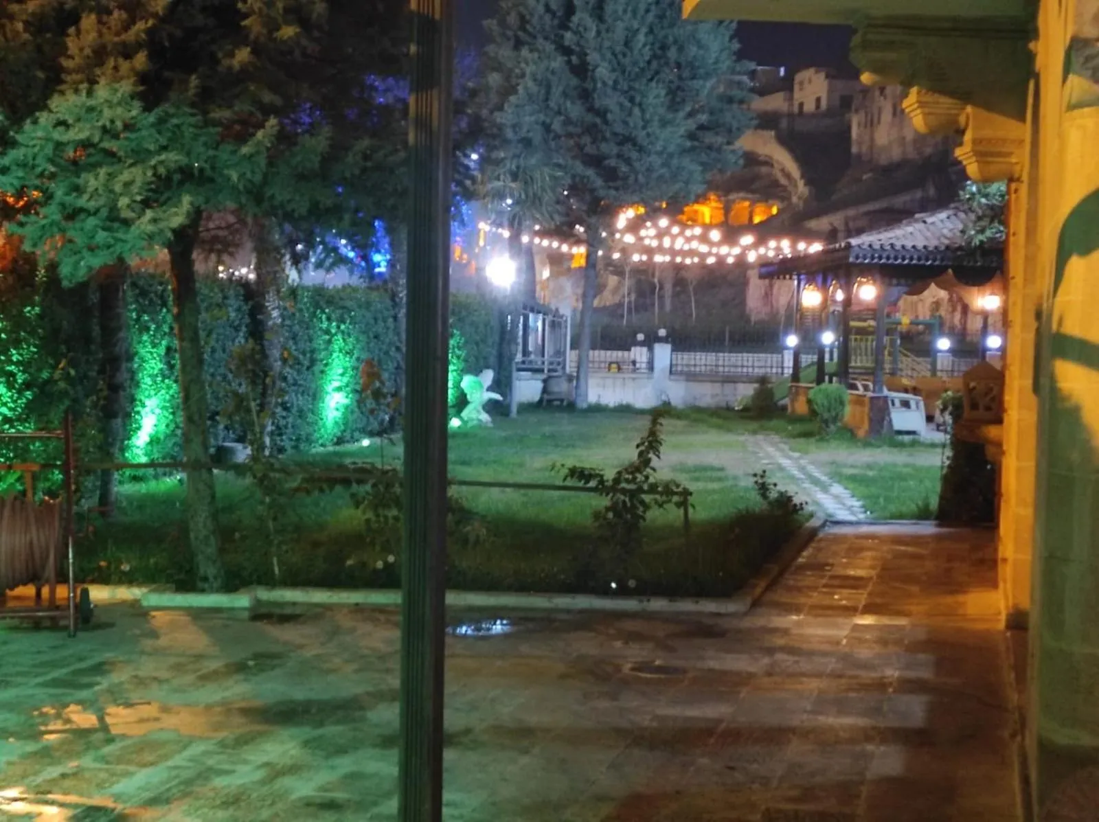 Garden in Elruha Hotel