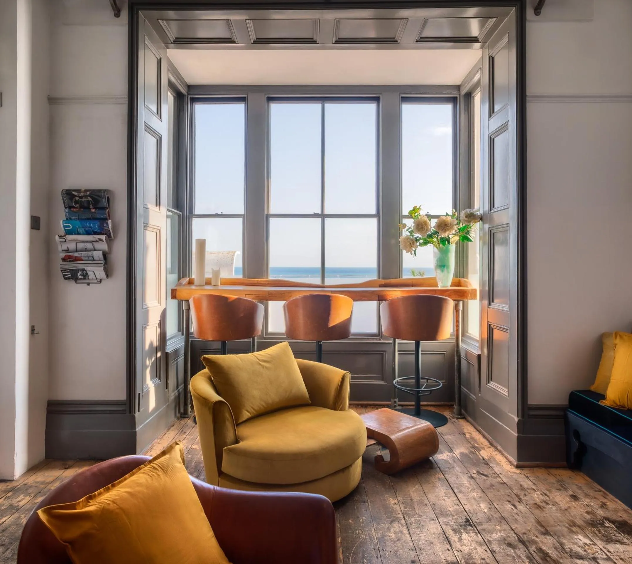 Living room in Zanzibar House 8-Bedroom Holiday House with Hot Tub & Yoga Studio