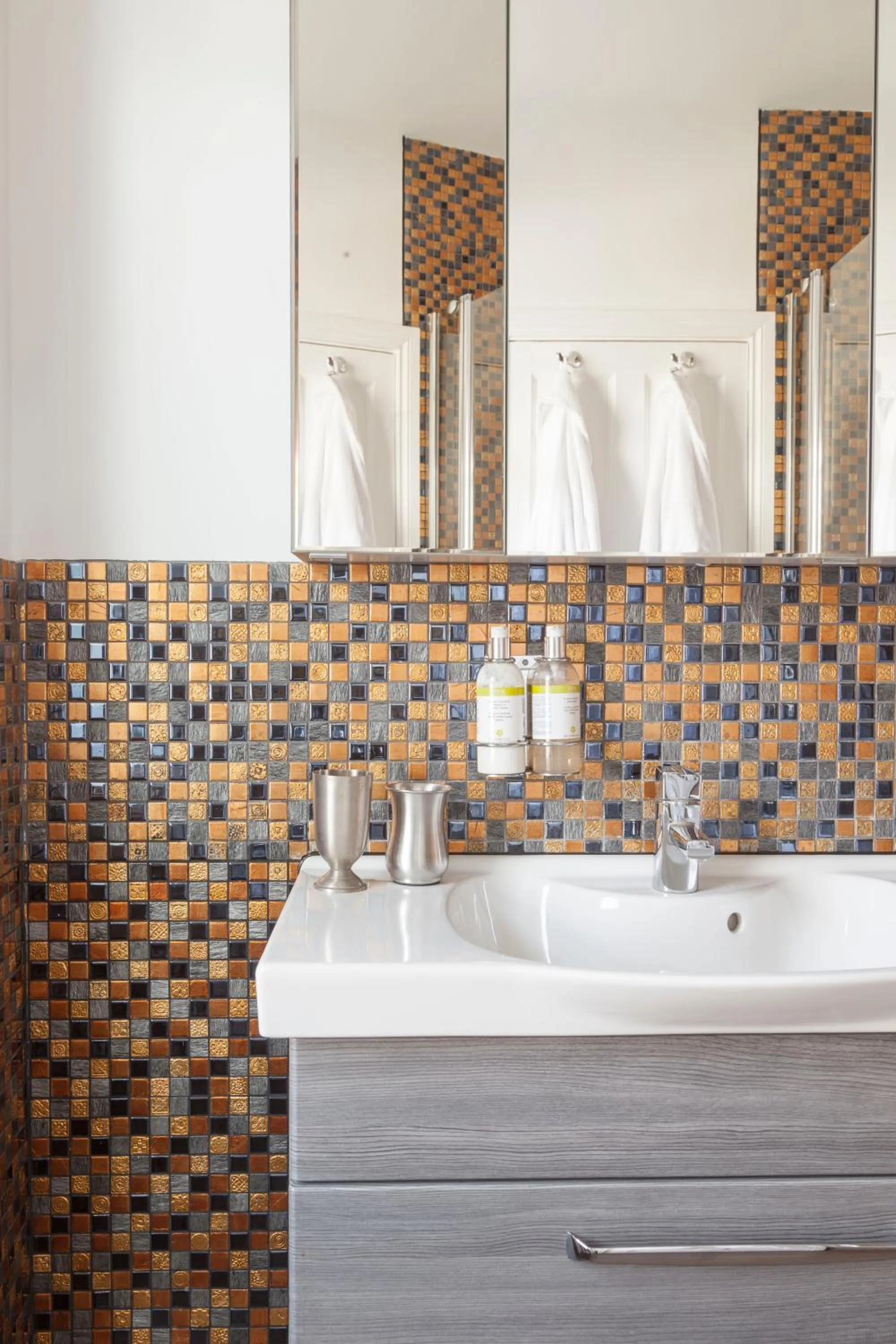 Bathroom in Zanzibar House 8-Bedroom Holiday House with Hot Tub & Yoga Studio