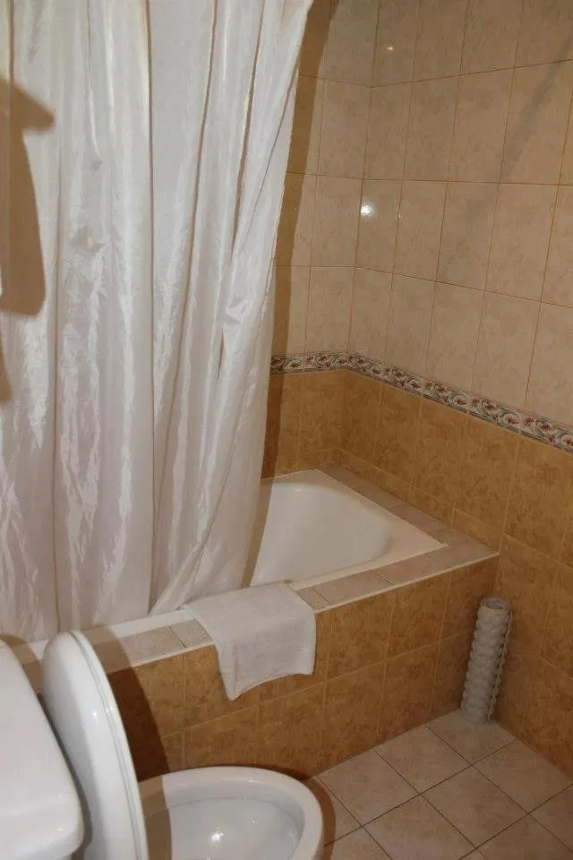 Lourdes Family Suites Makati powered by Cocotel