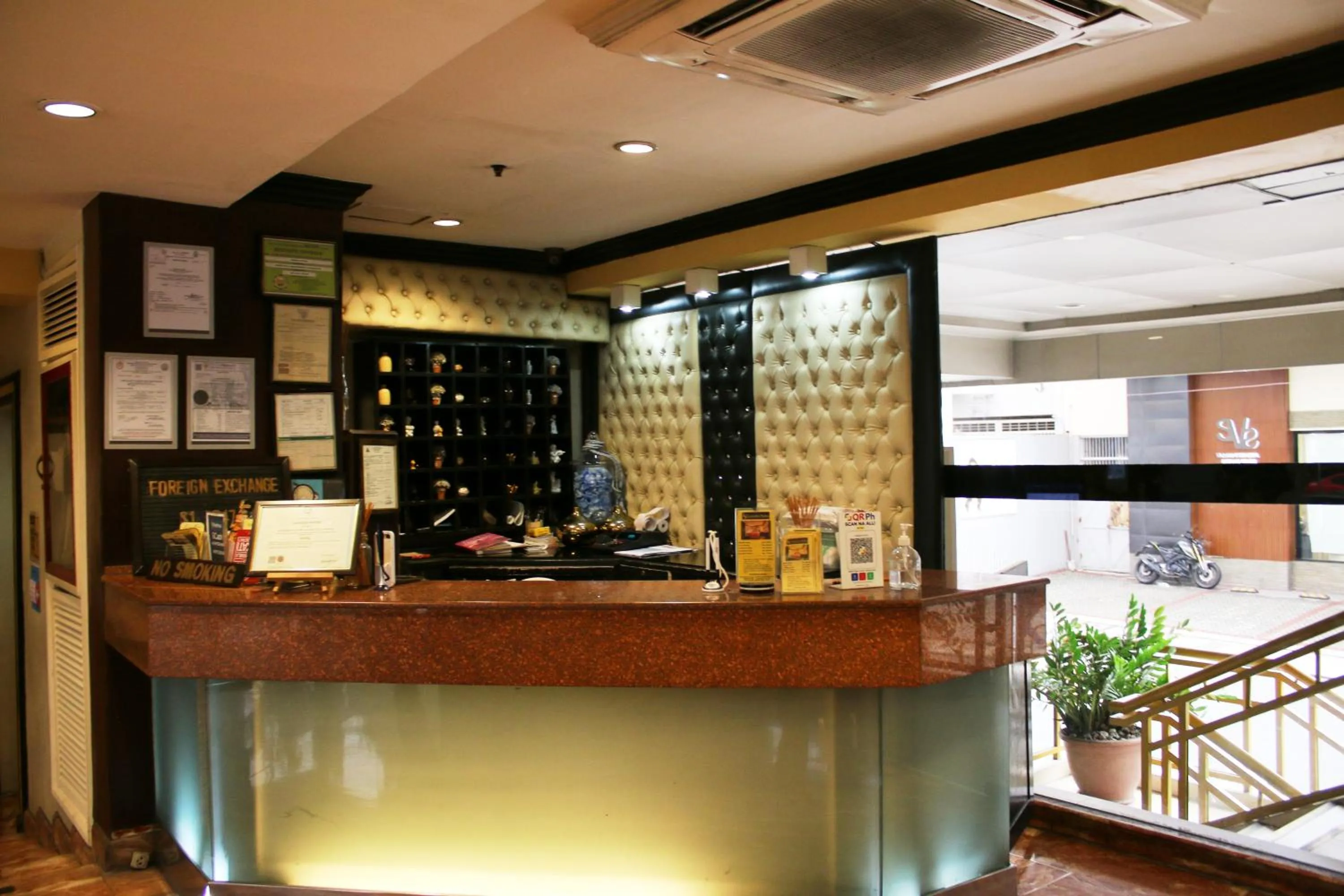 Lourdes Family Suites Makati powered by Cocotel