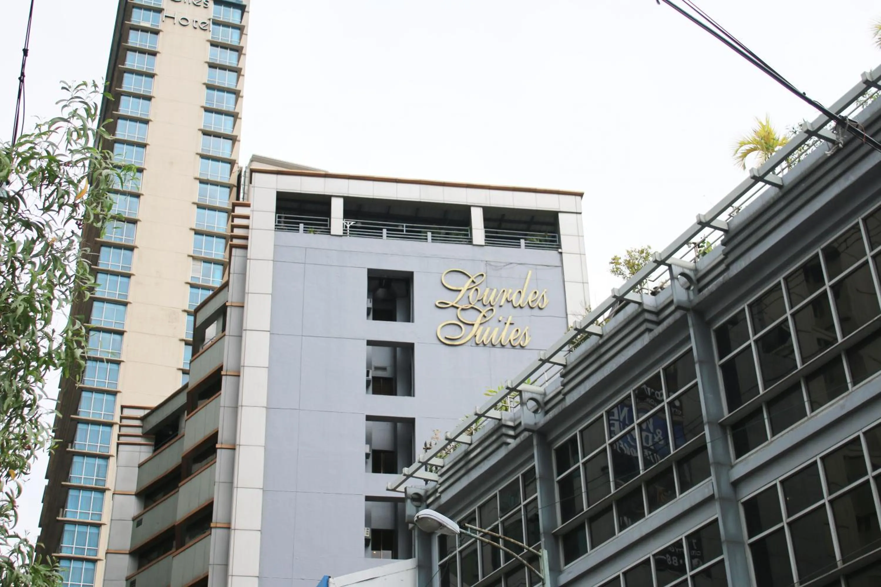 Lourdes Family Suites Makati powered by Cocotel