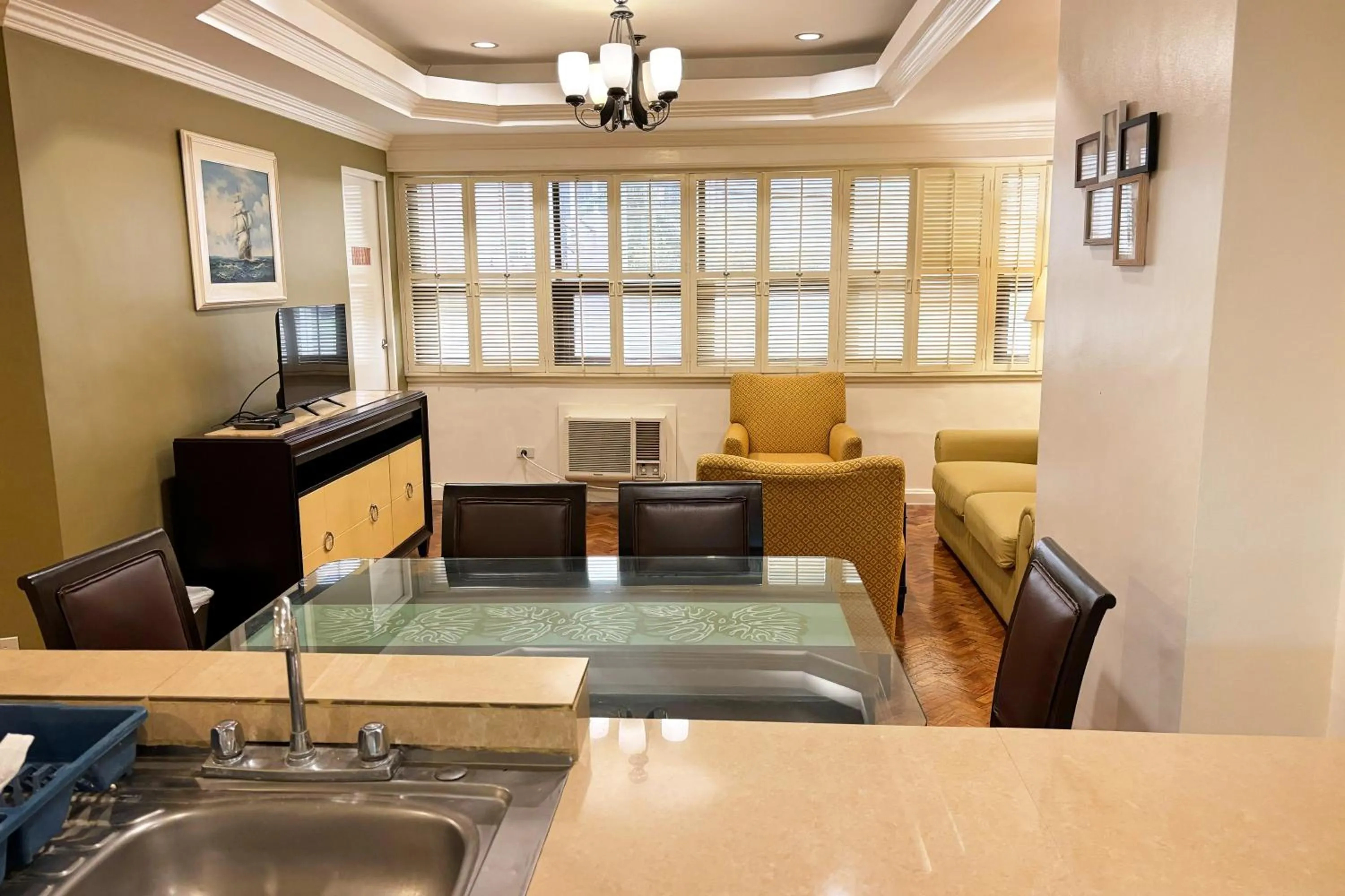 Lourdes Family Suites Makati powered by Cocotel