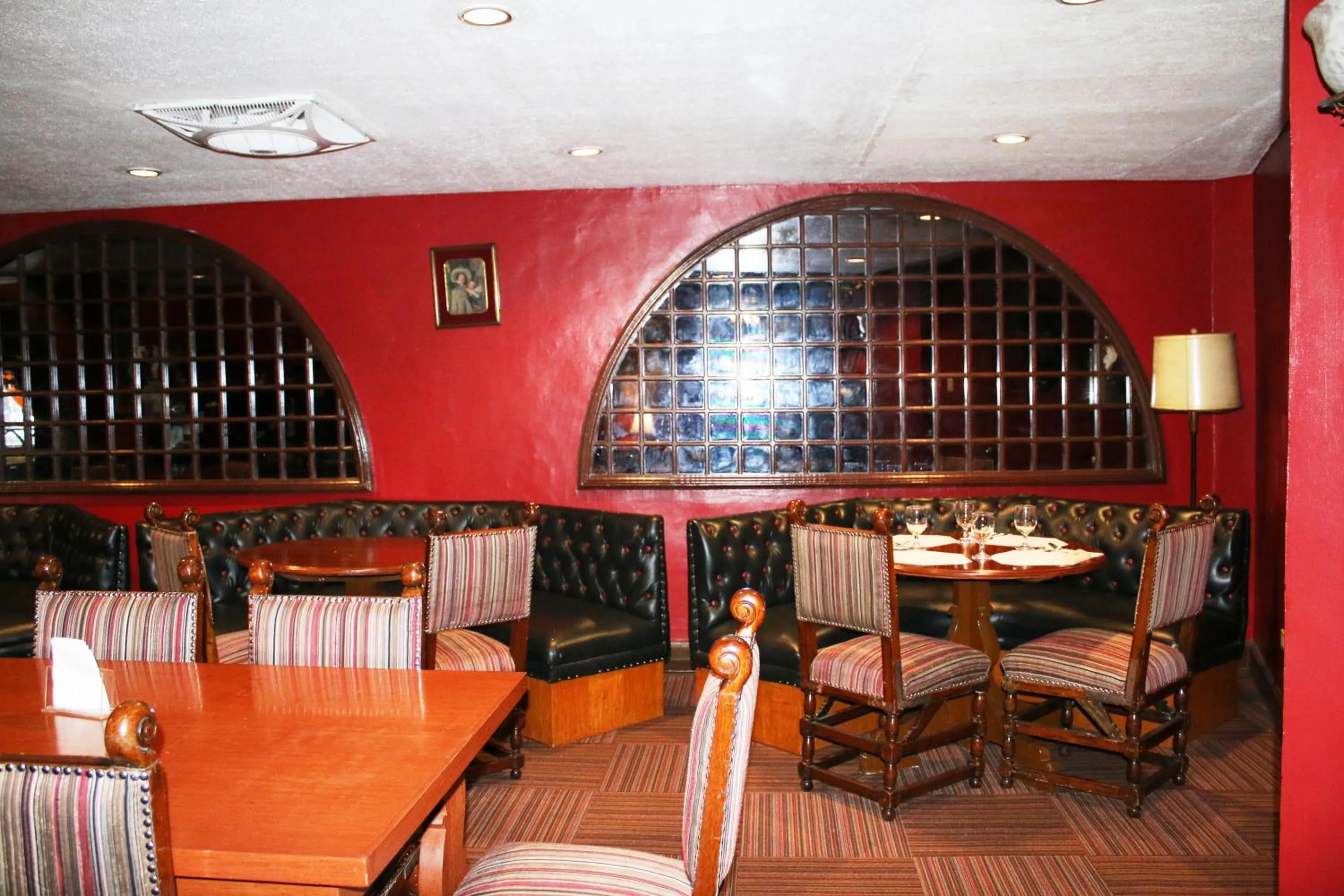 Camelot Hotel Quezon City powered by Cocotel