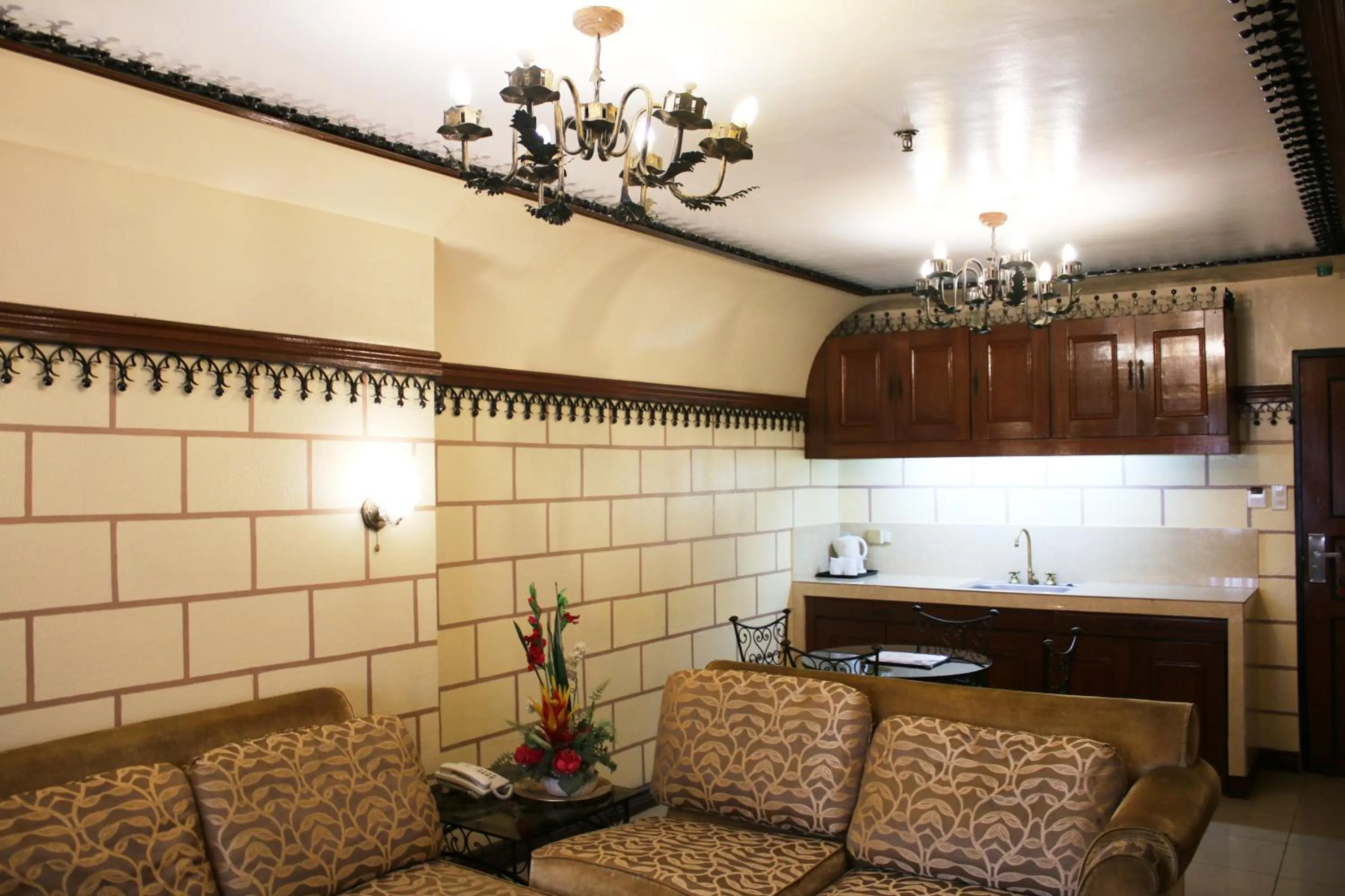 Camelot Hotel Quezon City powered by Cocotel