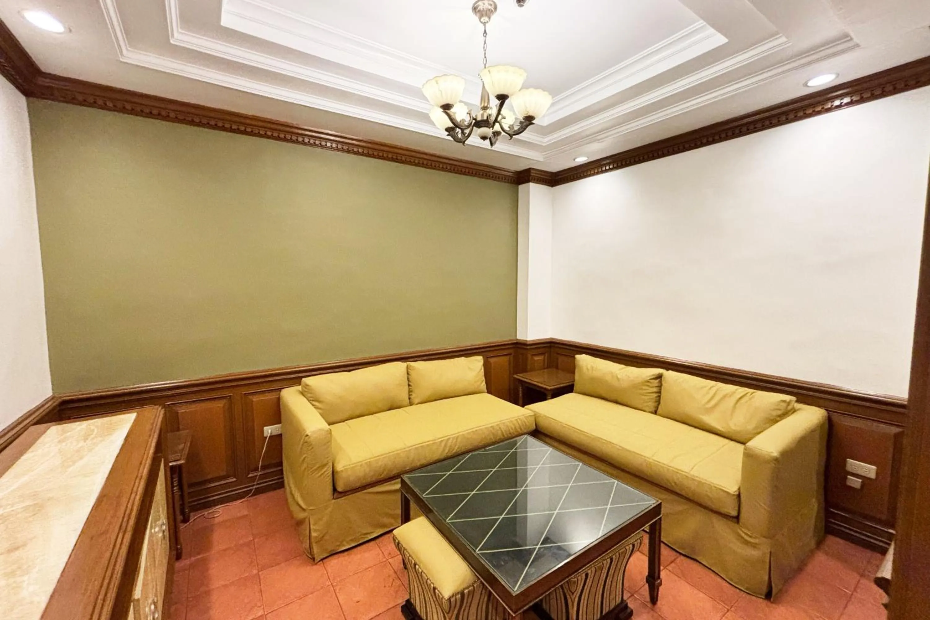 Camelot Hotel Quezon City powered by Cocotel