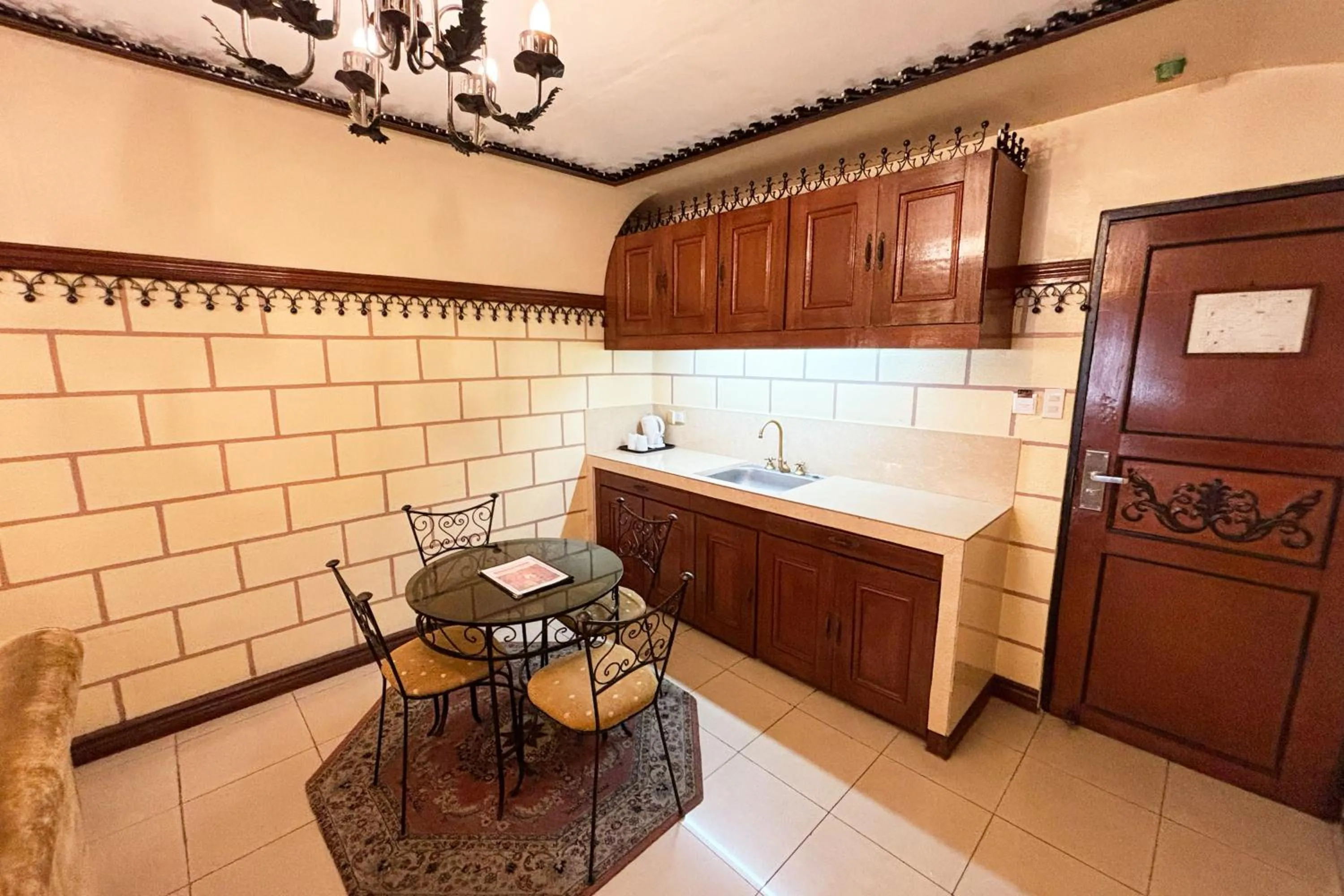 Camelot Hotel Quezon City powered by Cocotel