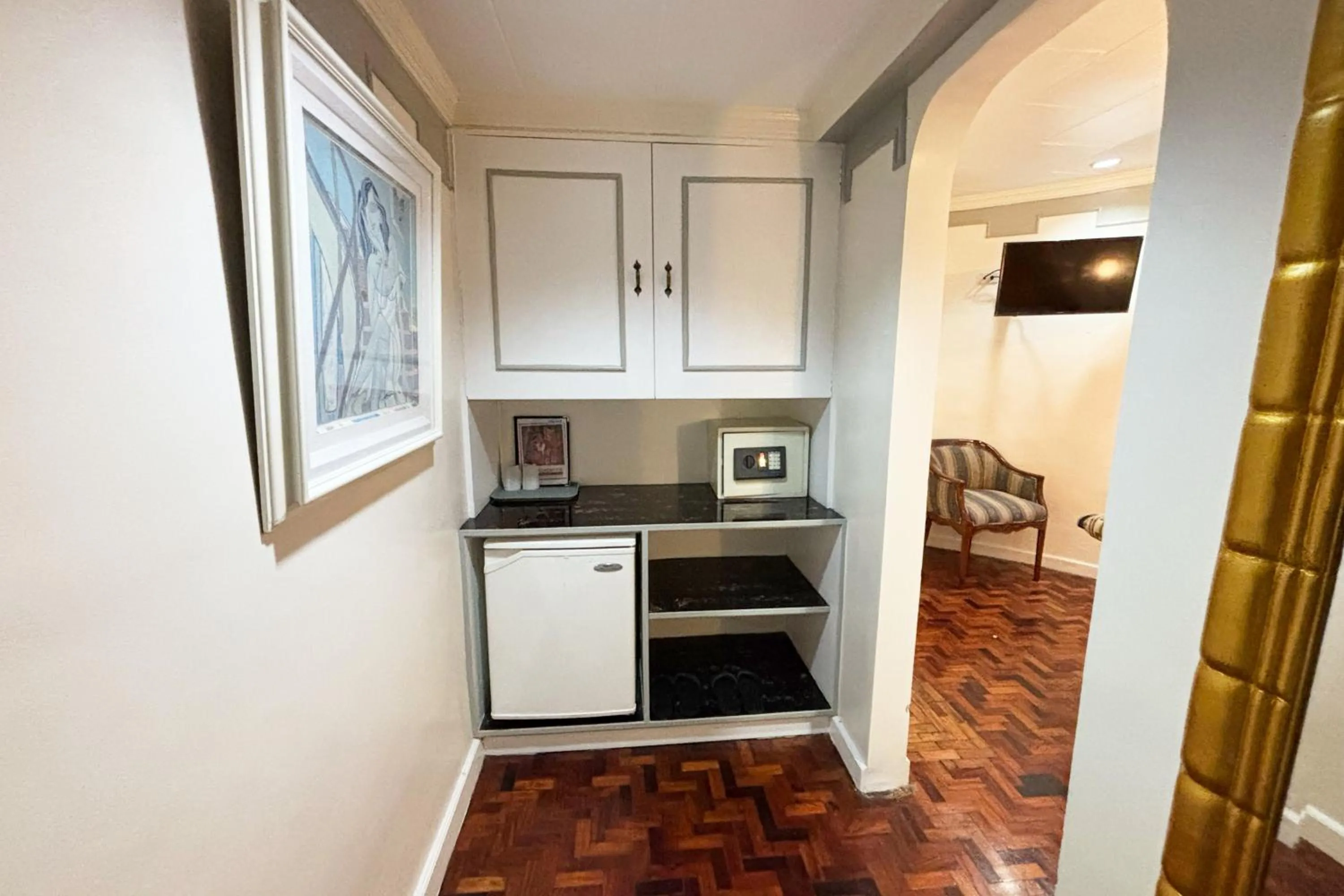 Camelot Hotel Quezon City powered by Cocotel