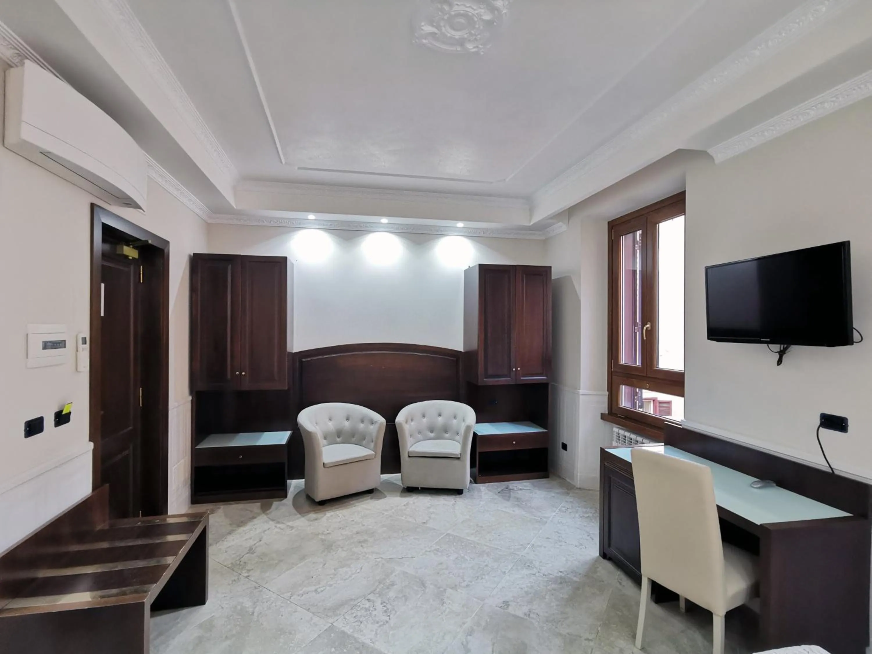 Hotel Valentino Palace