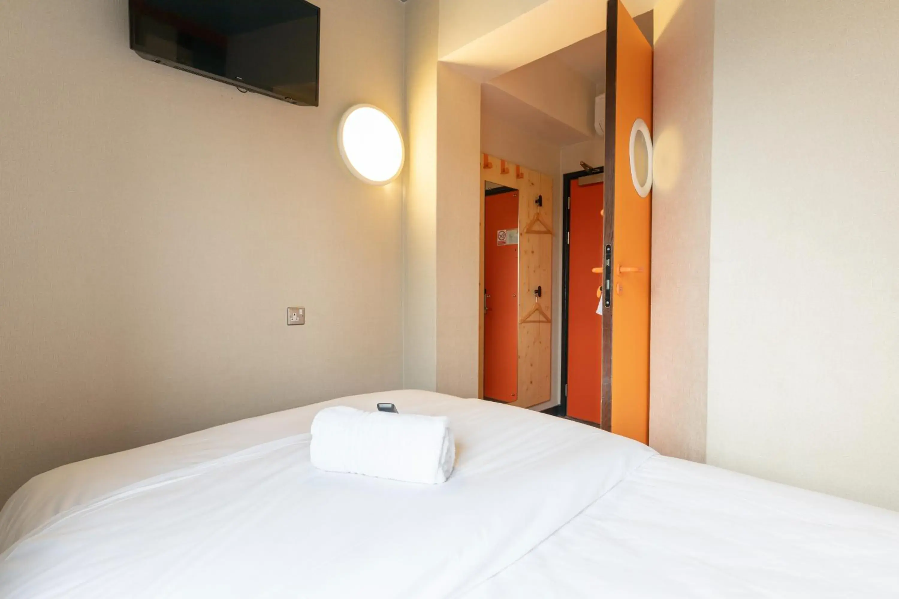 Double Room in easyHotel Glasgow City Double Room in easyHotel Glasgow City