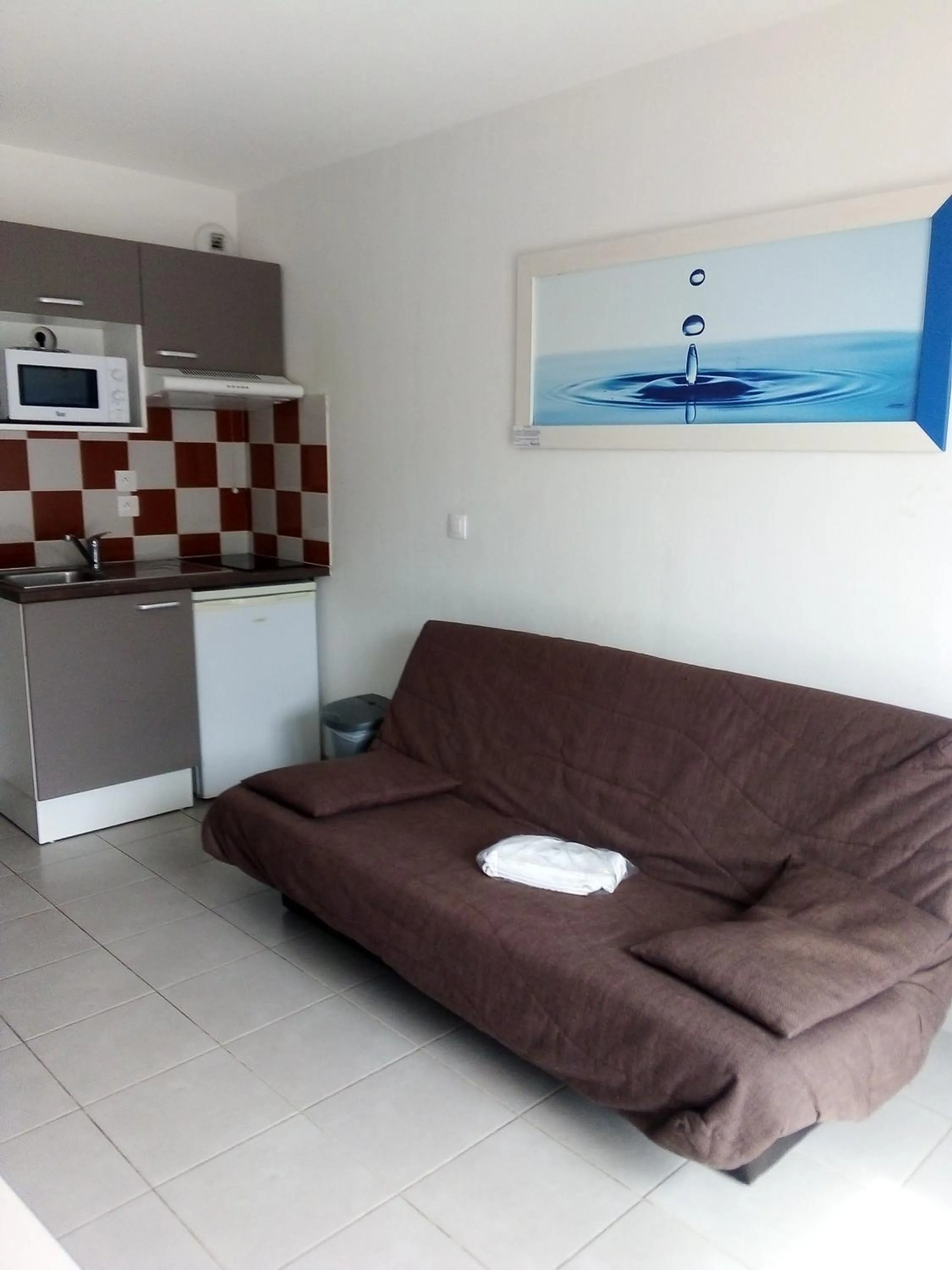 Living room in Résidence Vacancéole - Le Domaine de la Corniche