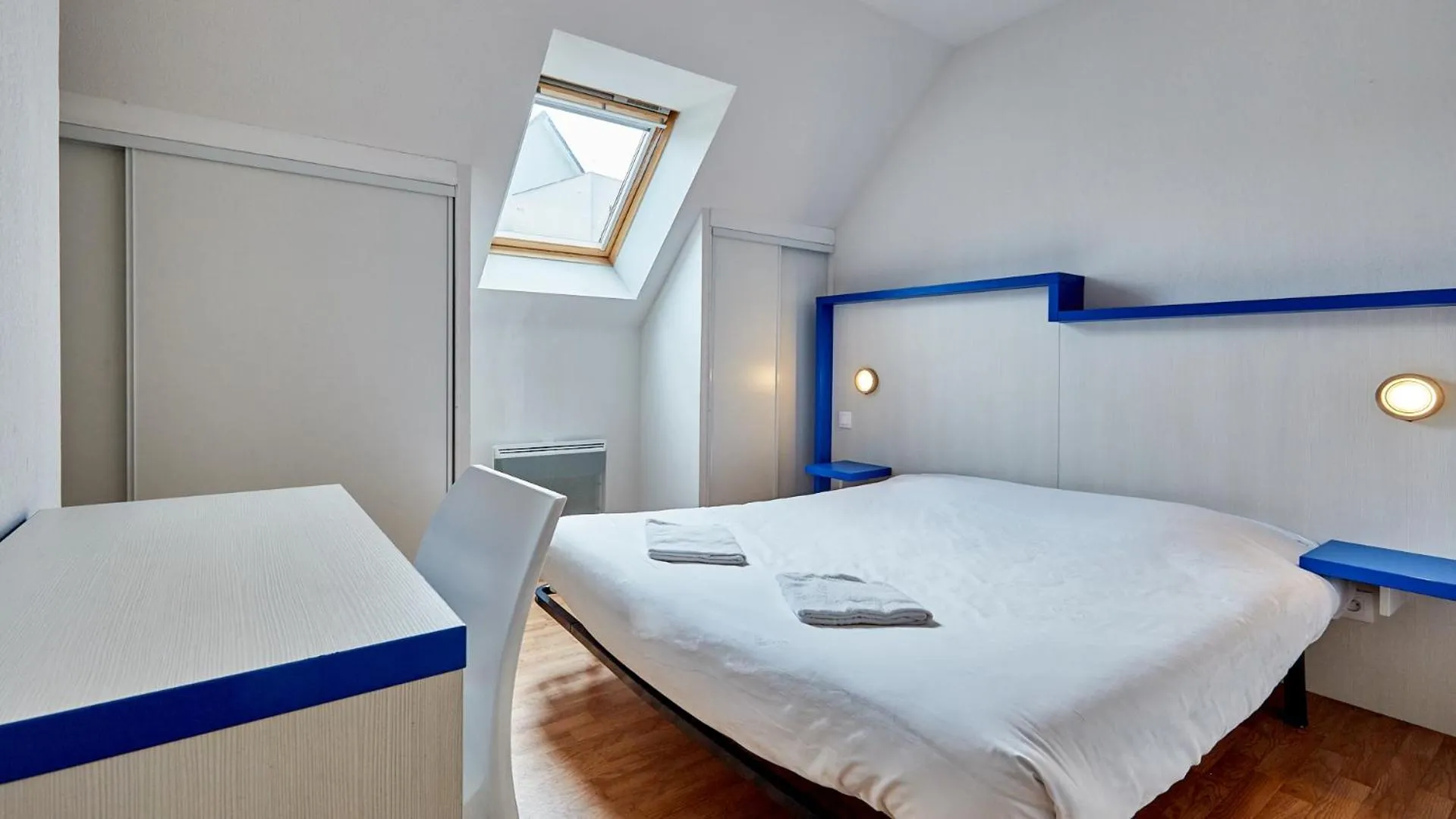 Photo of the whole room, Bed in Résidence Vacancéole - Le Domaine de la Corniche