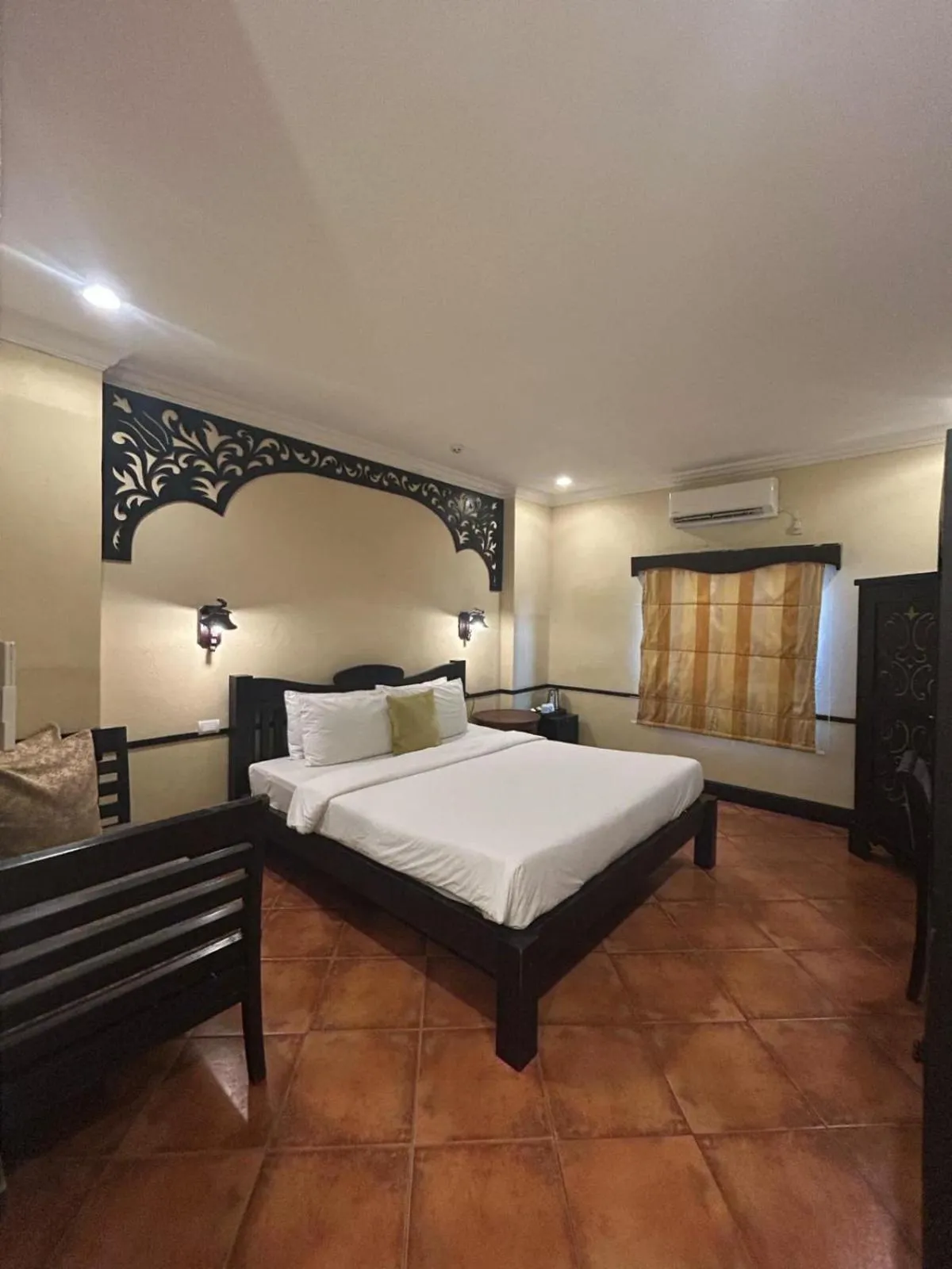 Bed in Playa Tropical Resort Hotel